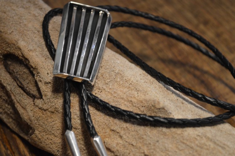 Navajo Loop tie(TOM HOWK トム ホーク) / Indian jewelry