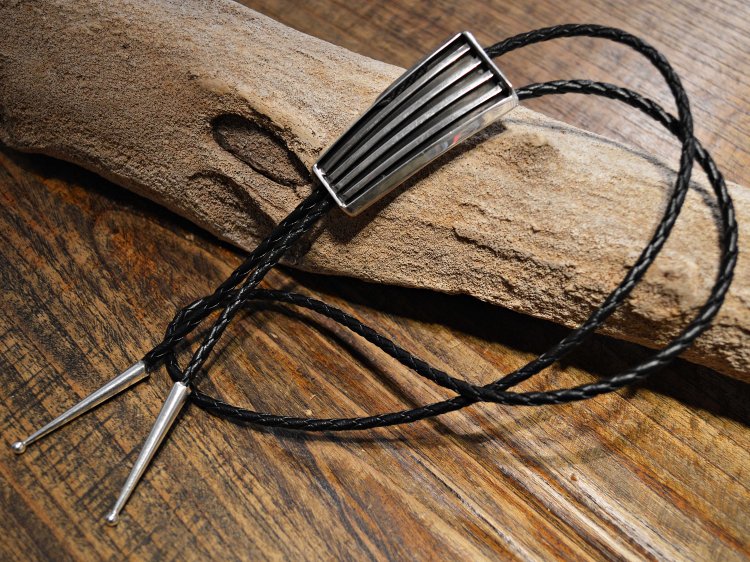 Navajo Loop tie(TOM HOWK トム ホーク) / Indian jewelry