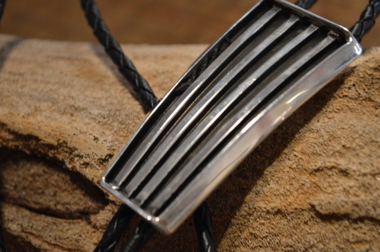 Navajo Loop tie(TOM HOWK トム ホーク) / Indian jewelry