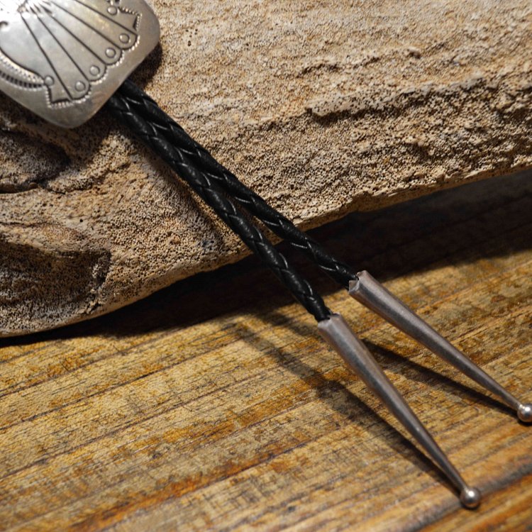 Indian jewelry インディアンジュエリー / NAVAJO LOOP TIE ナヴァホ ループタイ