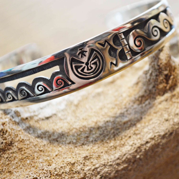 Indian jewelry インディアンジュエリー / HOPI BANGLE ホピバングル （LUCION KOINVA ルシオンコインヴァ）