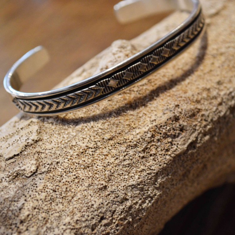 indian jewelry インディアンジュエリー / Navajo BANGLE ナヴァホバングル(BRUCE MORGAN ブルースモーガン)