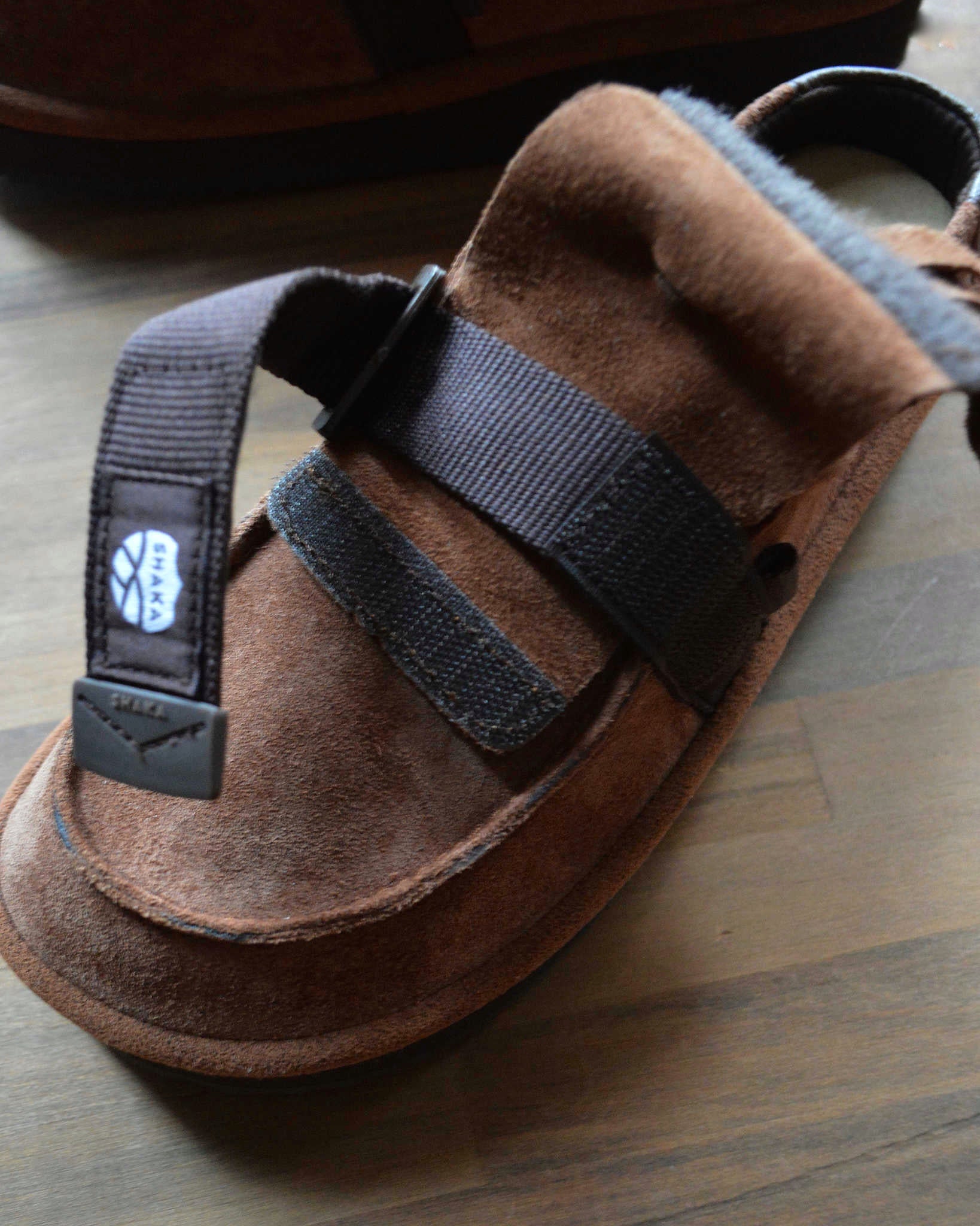SHAKA シャカ / MOC MULE TASSEL SUEDE モックミュールタッセルスエード (MAROON マルーン)