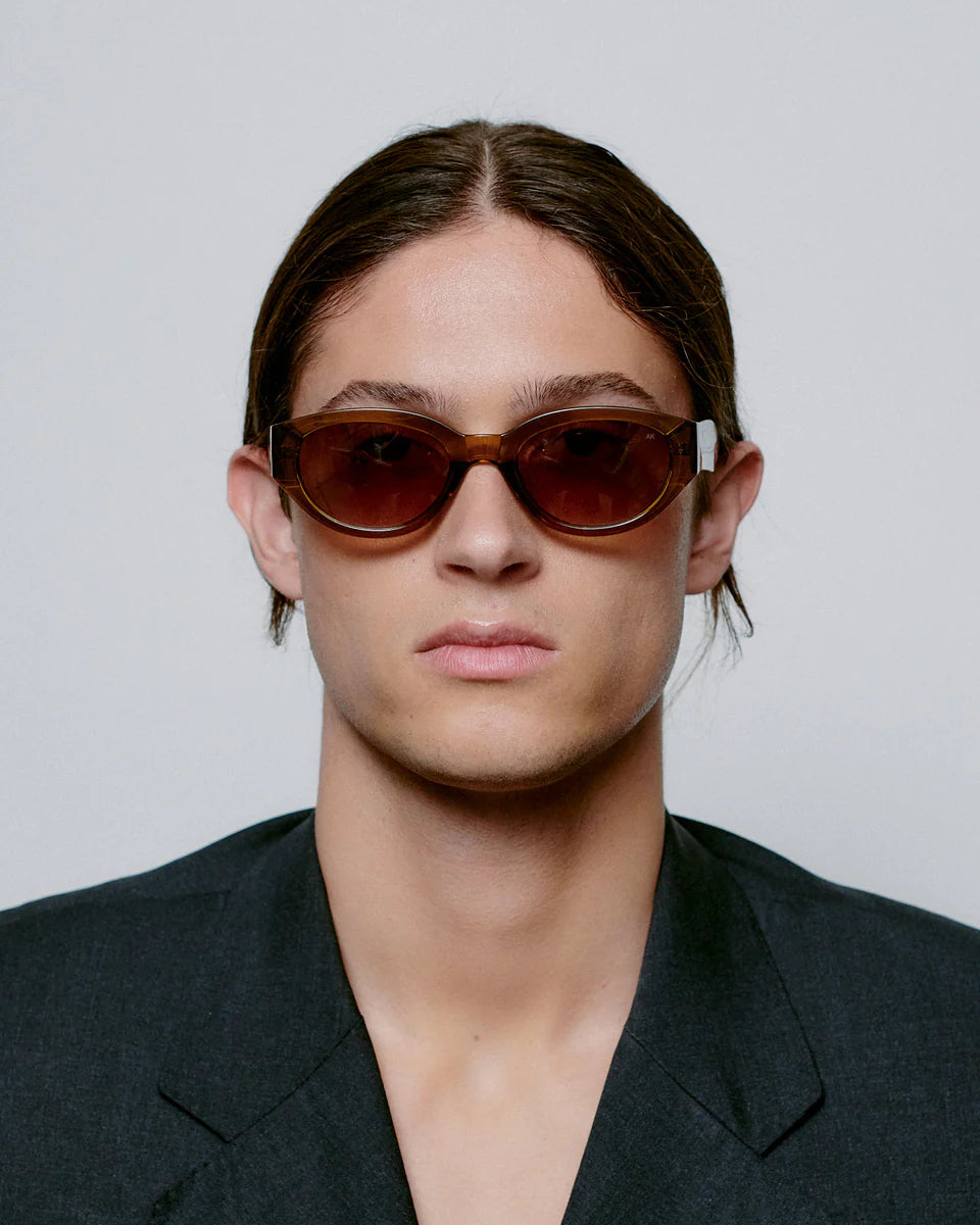 A.Kjaerbede エキアビト / WINNIE ウィニー  (Smoke Transparent スモークトランスペアレント)