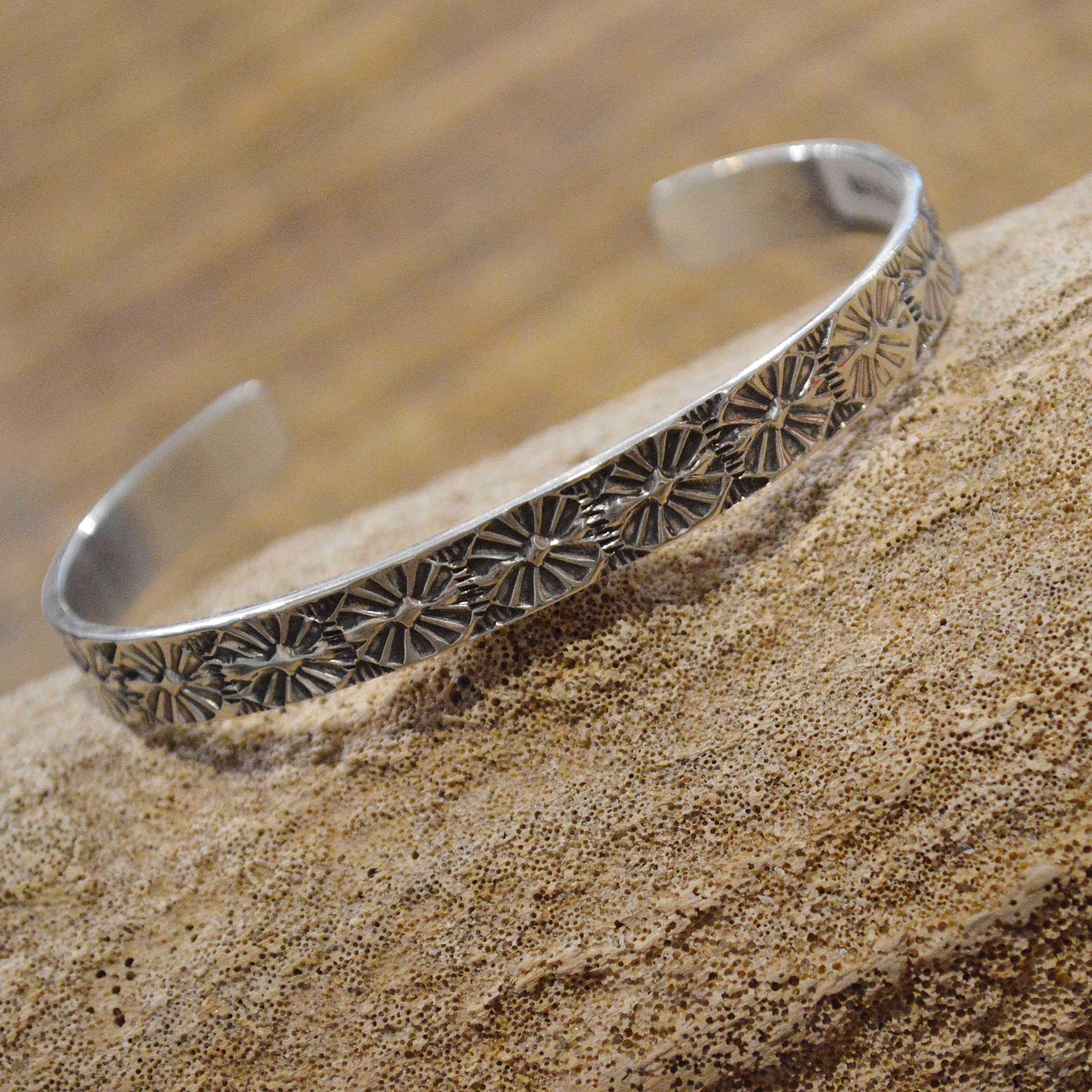 Indian jewelry / Navajo BANGLE (HENRY MARIANO)