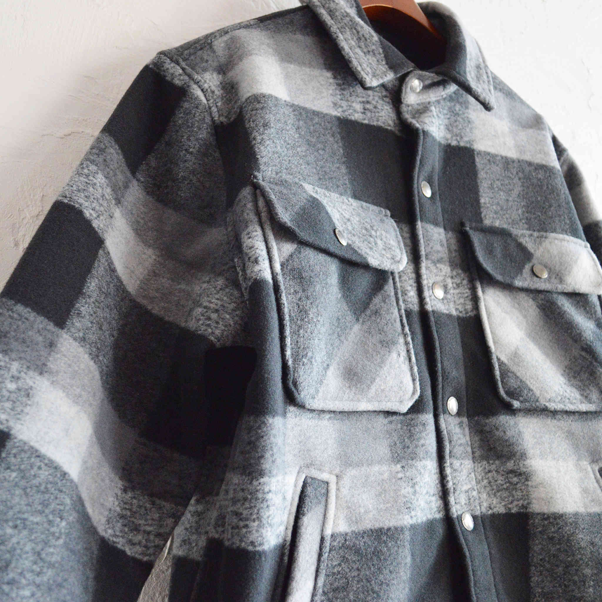 Russell Outdoors ラッセルアウトドア / Basin Jacket ベイスンジャケット (Deep Black Plaid ブラック)