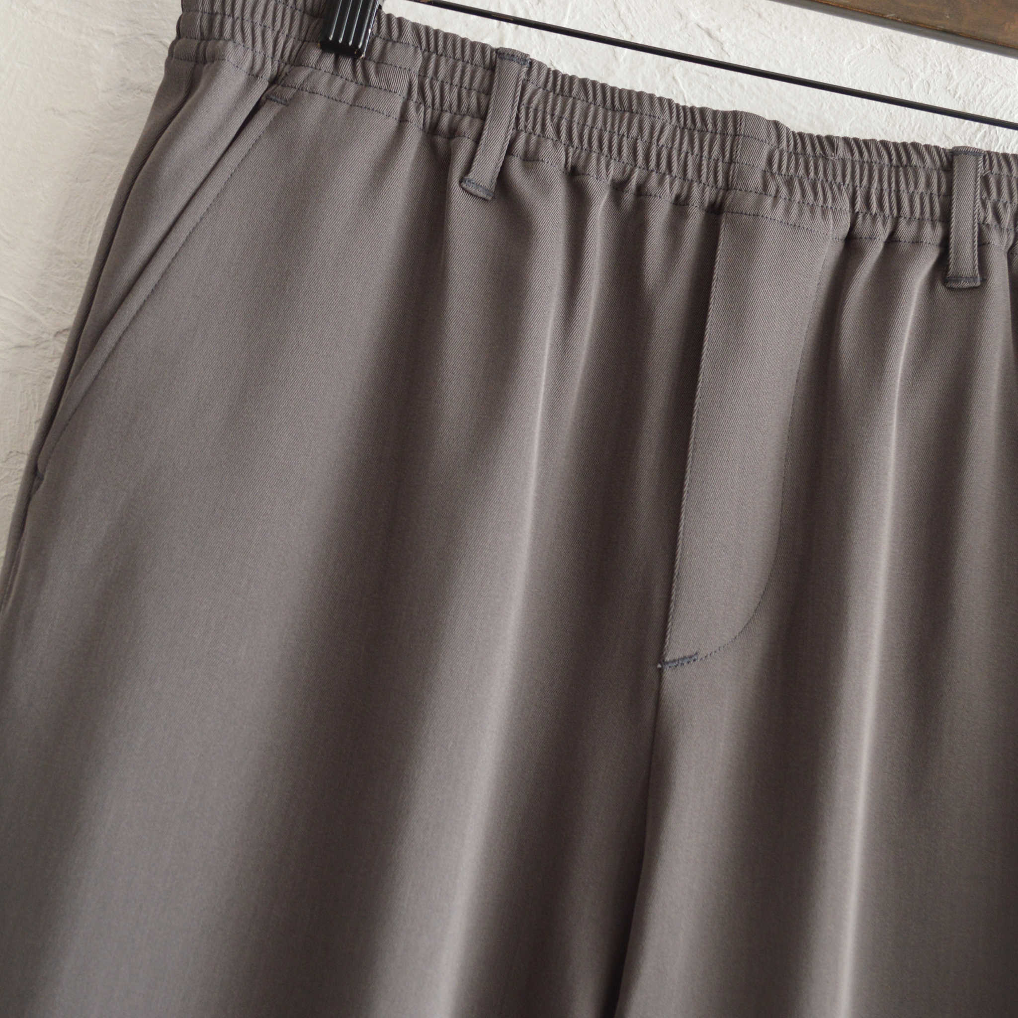 LAMOND ラモンド / SEMI WIDE TWILL EASY TROUSERS セミワイドツイルイージートラウザーズ (ASH BROWN アッシュブラウン)