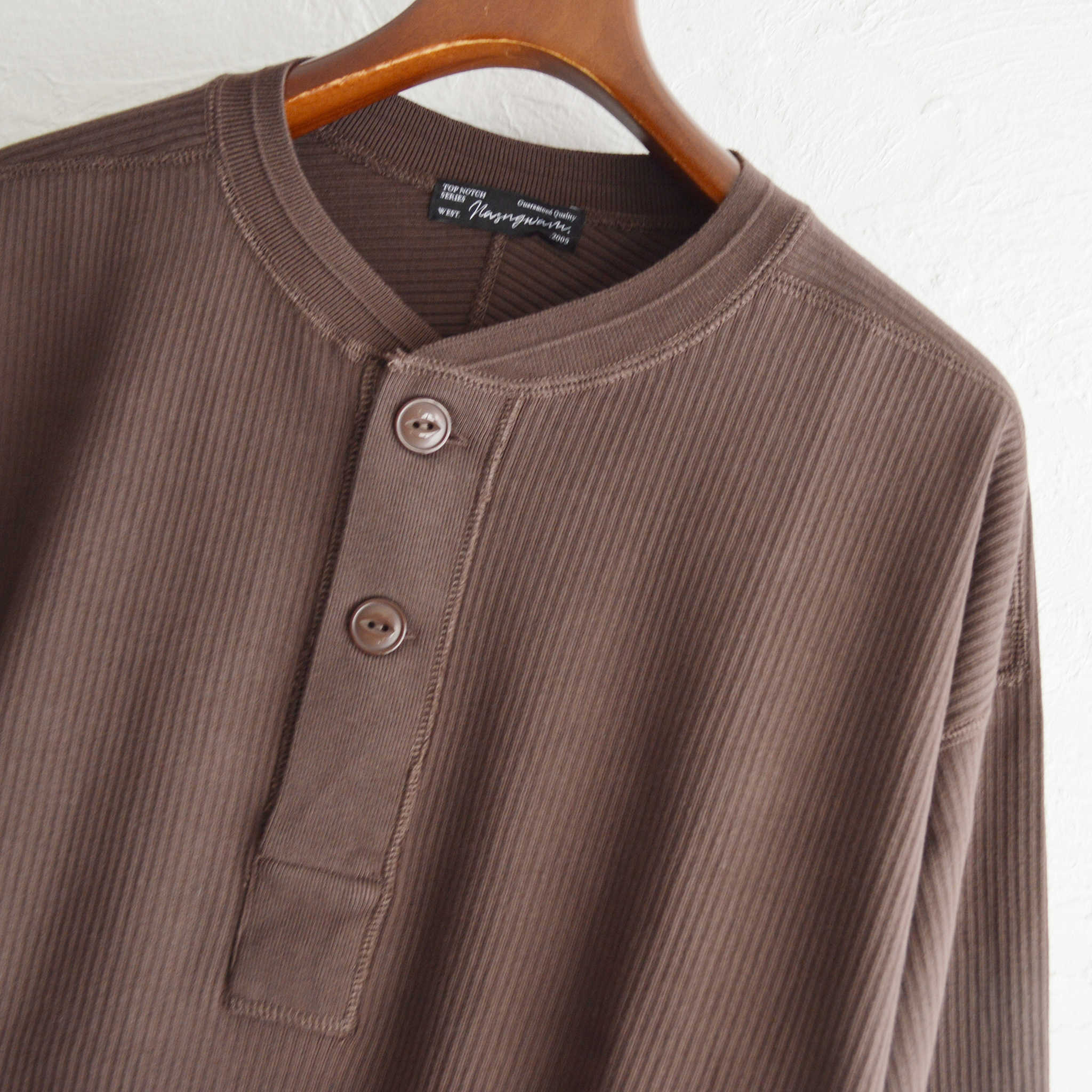 Nasngwam. ナスングワム / SWEDE HENLEY L/S TEE スウェードヘンリーエルエスティー (BROWN ブラウン)