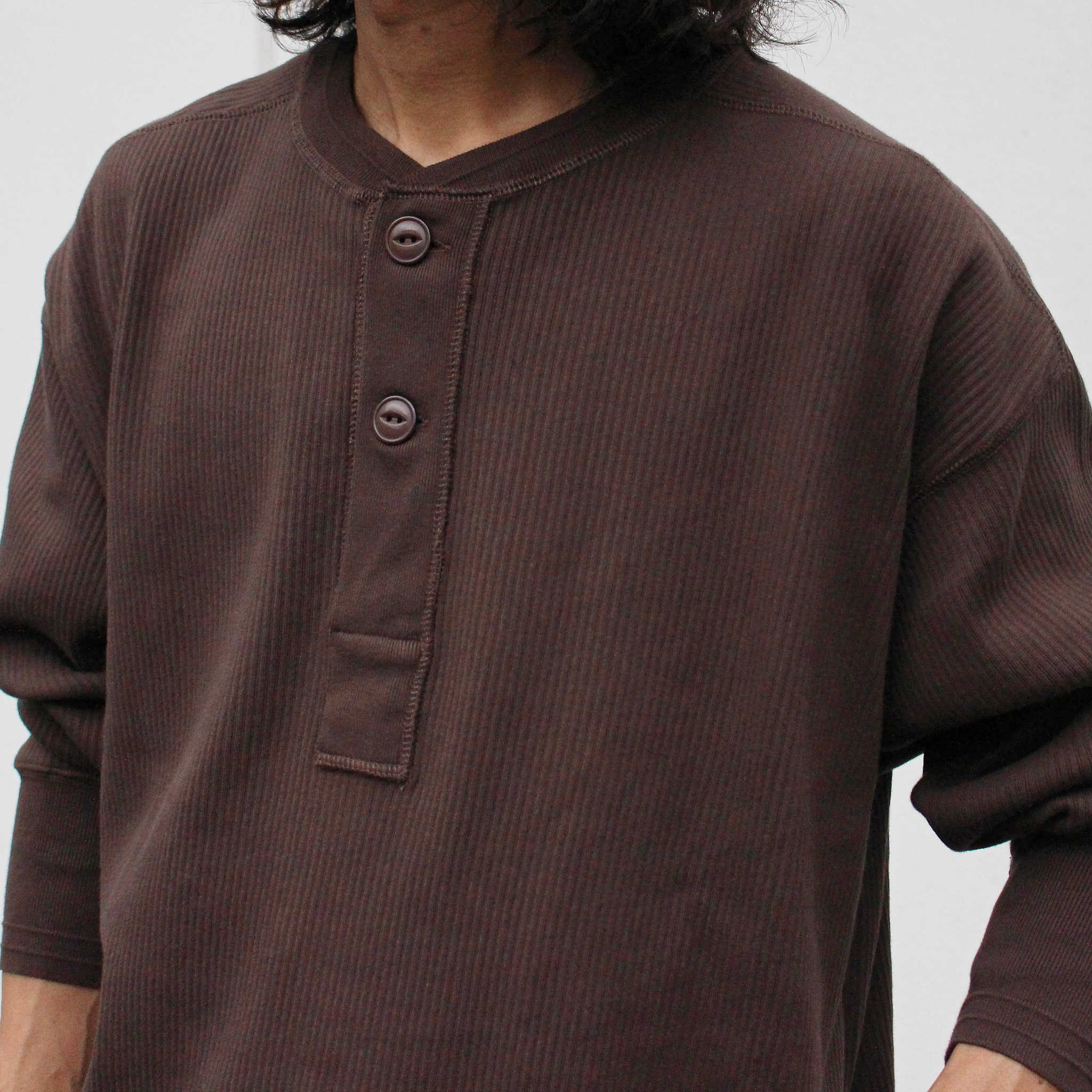 Nasngwam. ナスングワム / SWEDE HENLEY L/S TEE スウェードヘンリーエルエスティー (BROWN ブラウン)