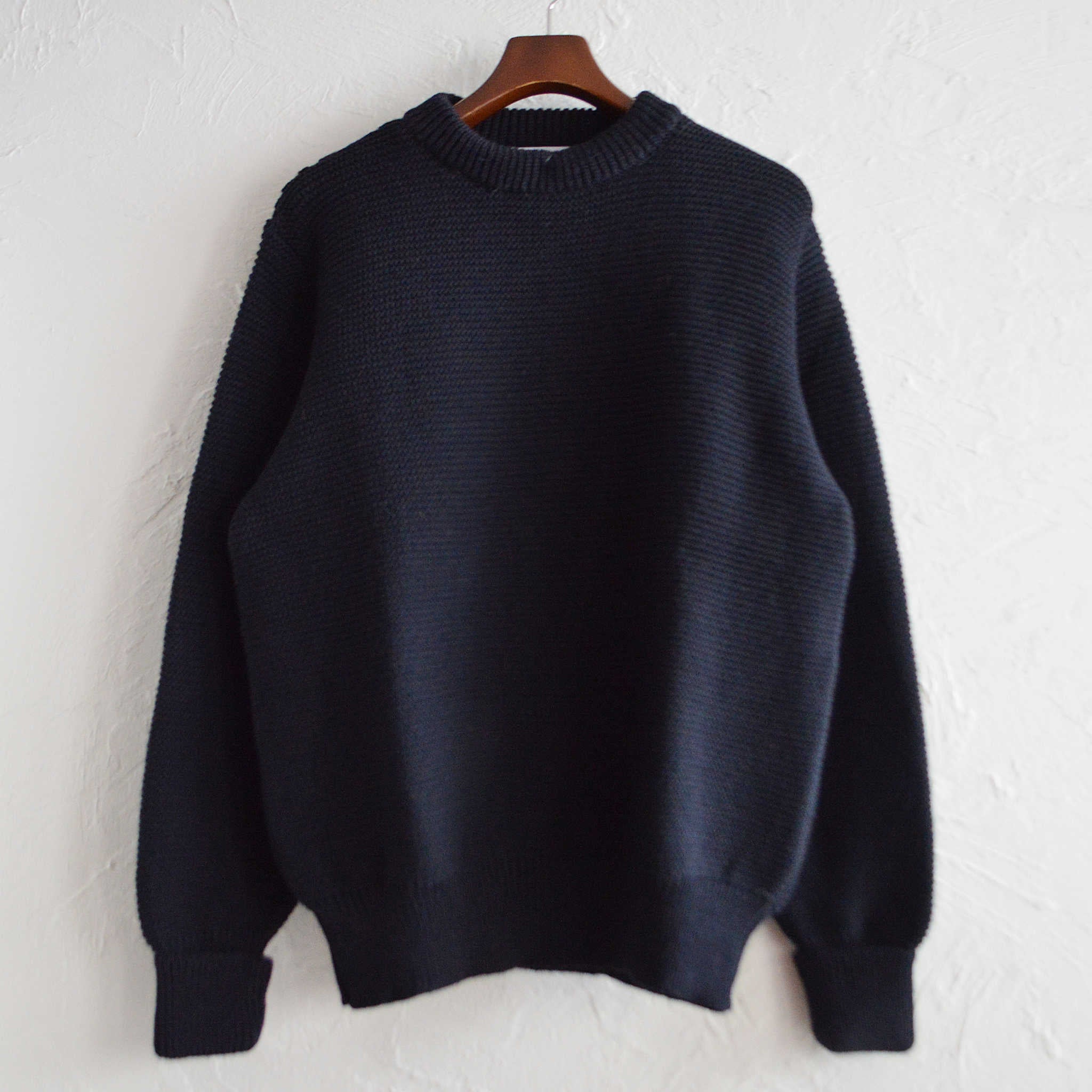 Kerry Woollen Mills ケリーウーレンミルズ / PEARL STITCH DROP SHOULDER CREW NECK SWEATER (MIDNIGHT ミッドナイト)