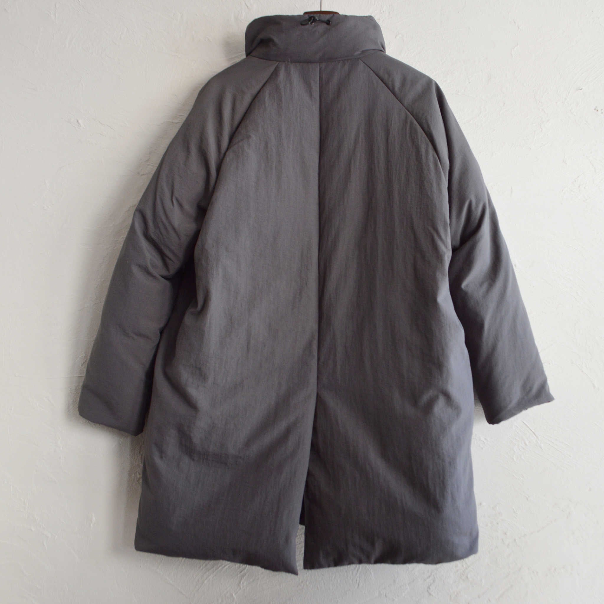 LAMOND ラモンド / LIGHT SHELL STAND DOWN COAT ライトシェルダウンコート (CHARCOAL チャコール)