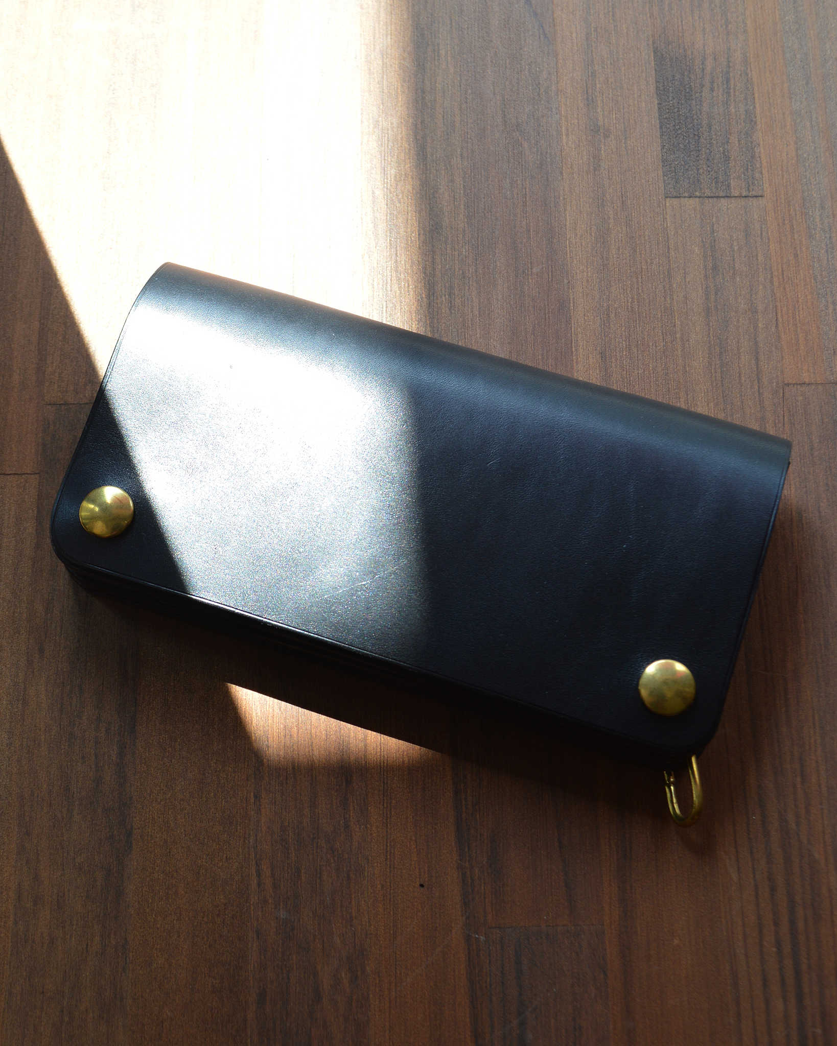 ITUAIS イトゥアイス / CAVARO TRUCKER WALLET カバーロトラッカーウォレット (MARYAM HORSE BUTT マリヤムホースバット BLACK ブラック)