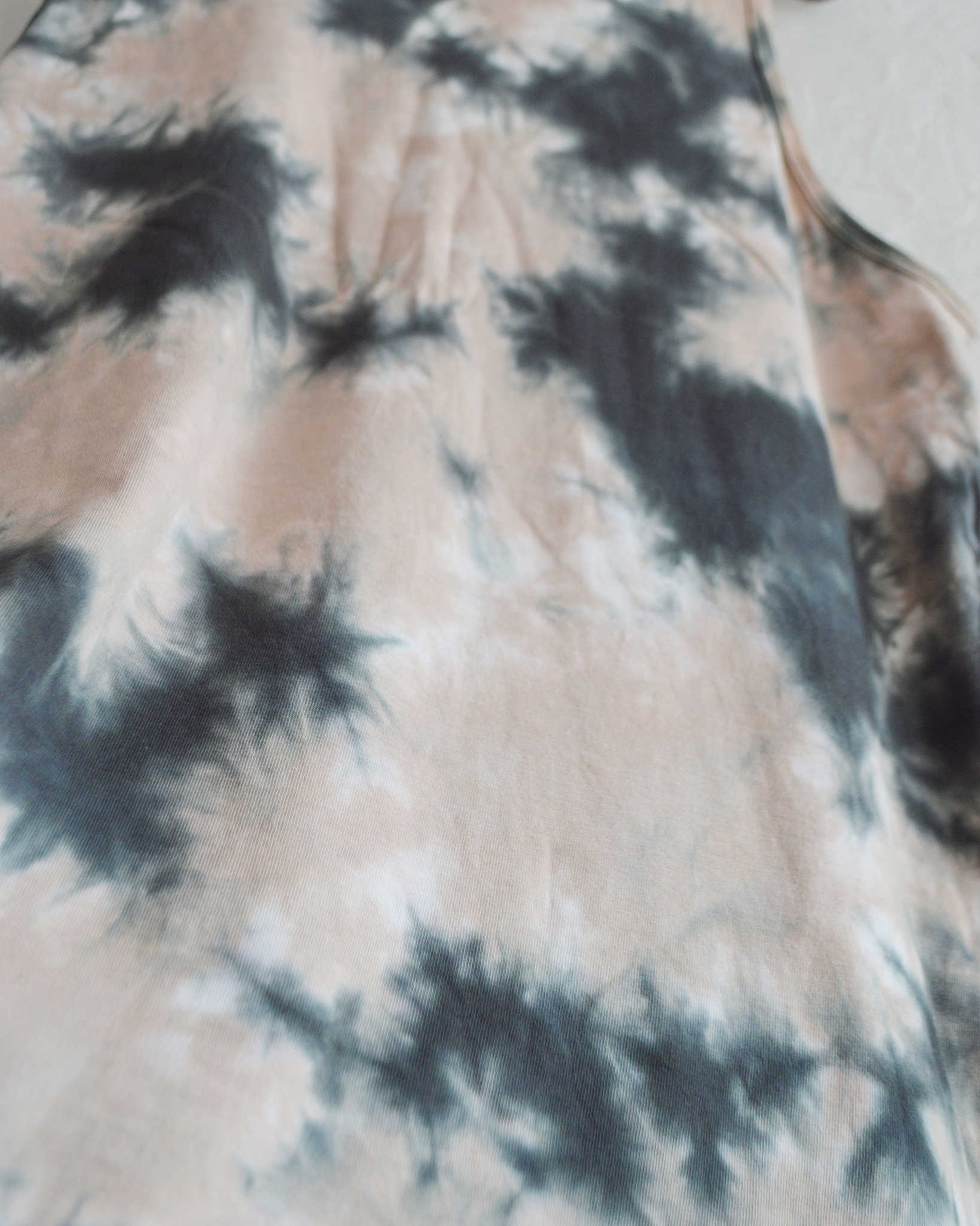 Nasngwam. × JAVARA×LEATHER TRAMP ナスングワム ジャバラ レザートランプ  / ESSENTIAL TANKTOP エッセンシャルタンクトップ(DESERT デザート)