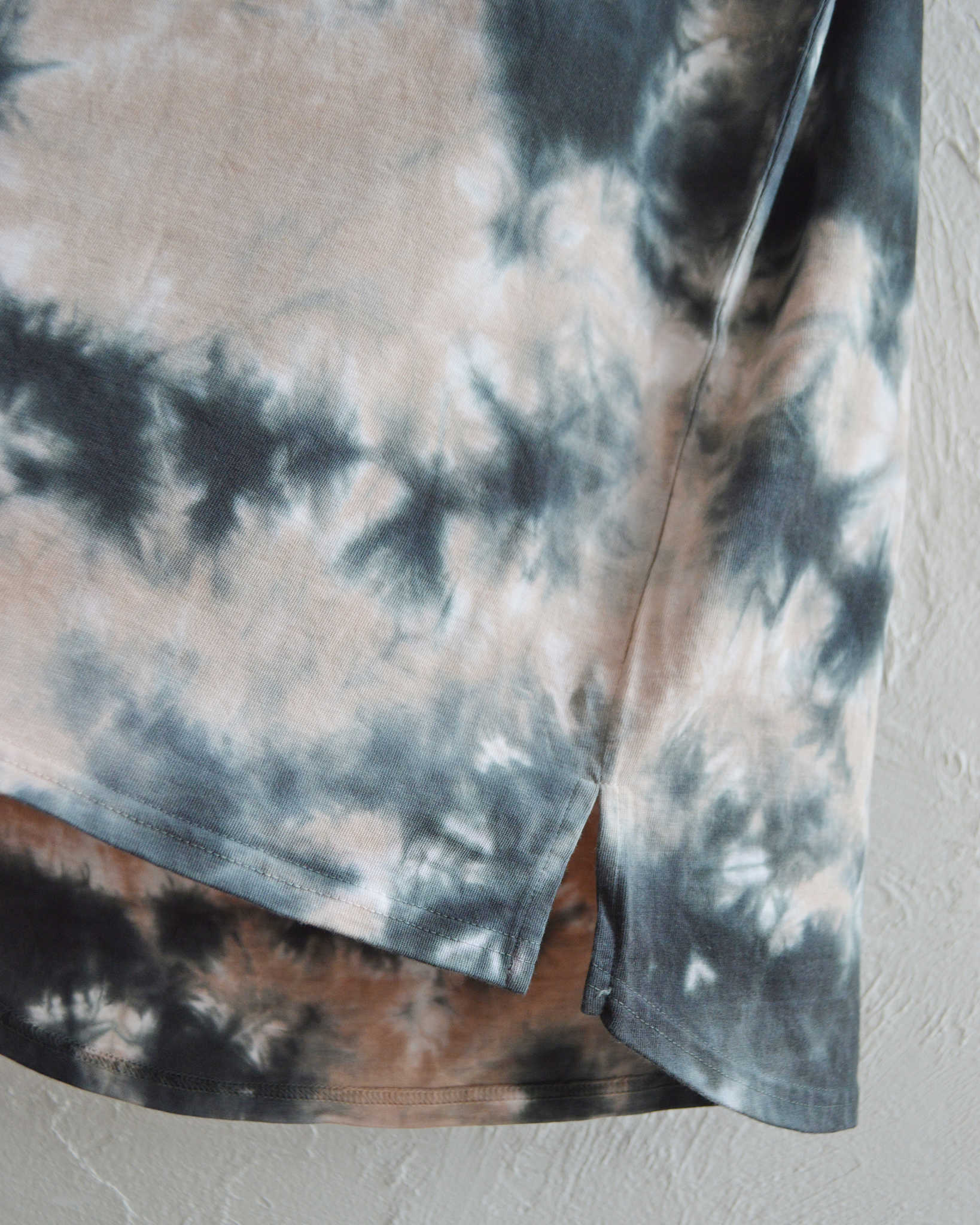 Nasngwam. × JAVARA×LEATHER TRAMP ナスングワム ジャバラ レザートランプ  / ESSENTIAL TANKTOP エッセンシャルタンクトップ(DESERT デザート)