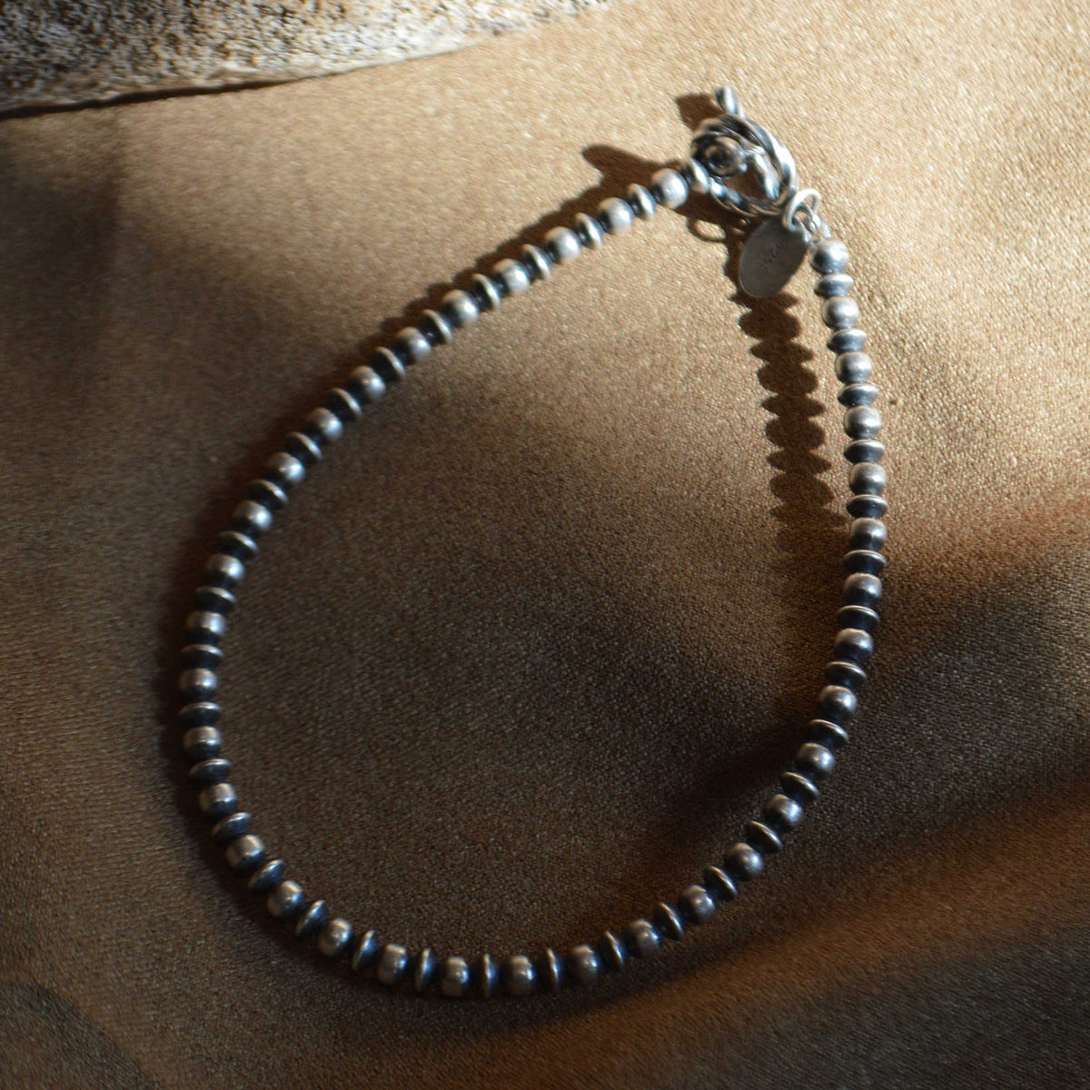 Indian jewelry インディアンジュエリー / Navajo Pearl Bracelet 