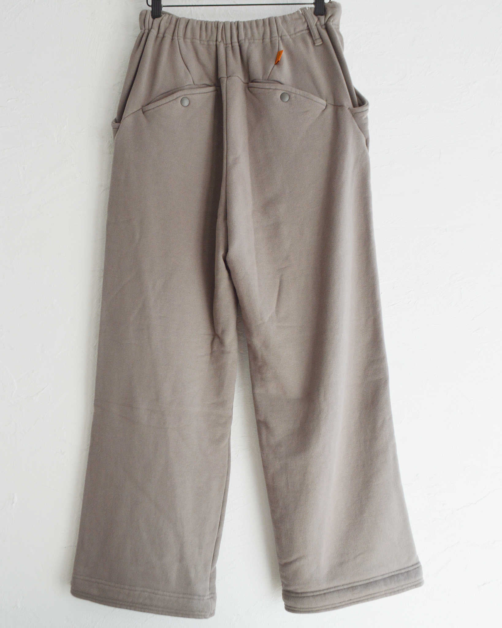 Nasngwam. ナスングワム / DRAPING SWEAT PANTS ドレーピングスウェットパンツ (Lt.OLIVE ライトオリーブ)