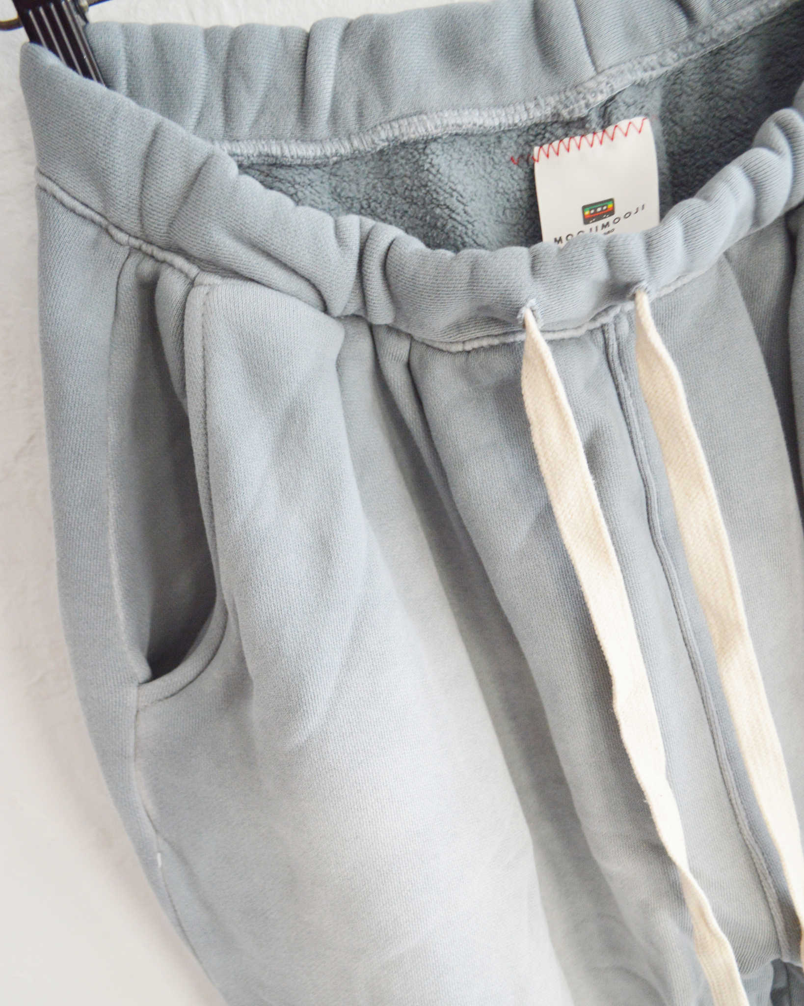 MOOJIMOOJI ムージームージ / MOOJI SWEAT PANTS ムージースウェットパンツ (AGED GRAY エイジドグレー)