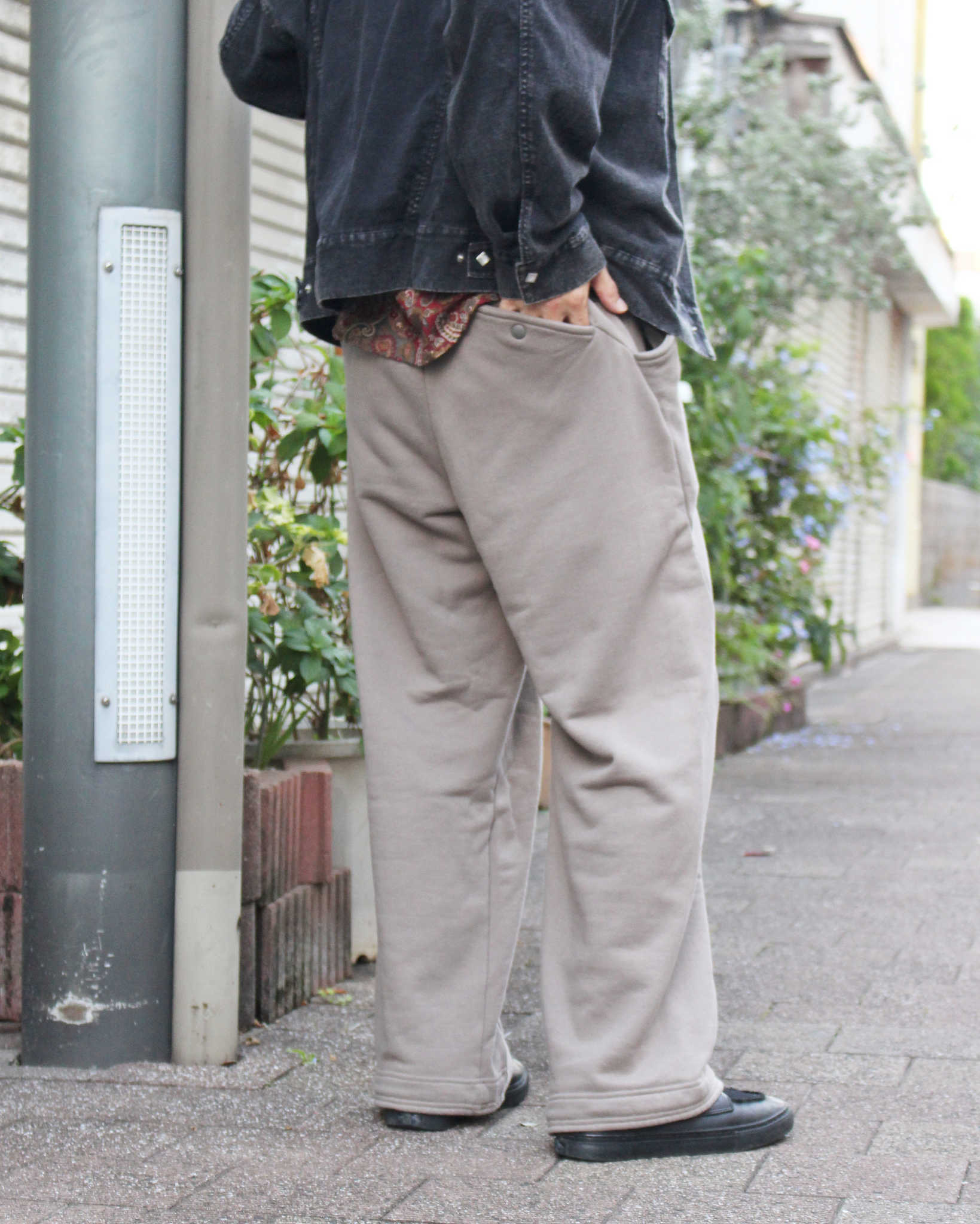 Nasngwam. ナスングワム / DRAPING SWEAT PANTS ドレーピングスウェットパンツ (Lt.OLIVE ライトオリーブ)