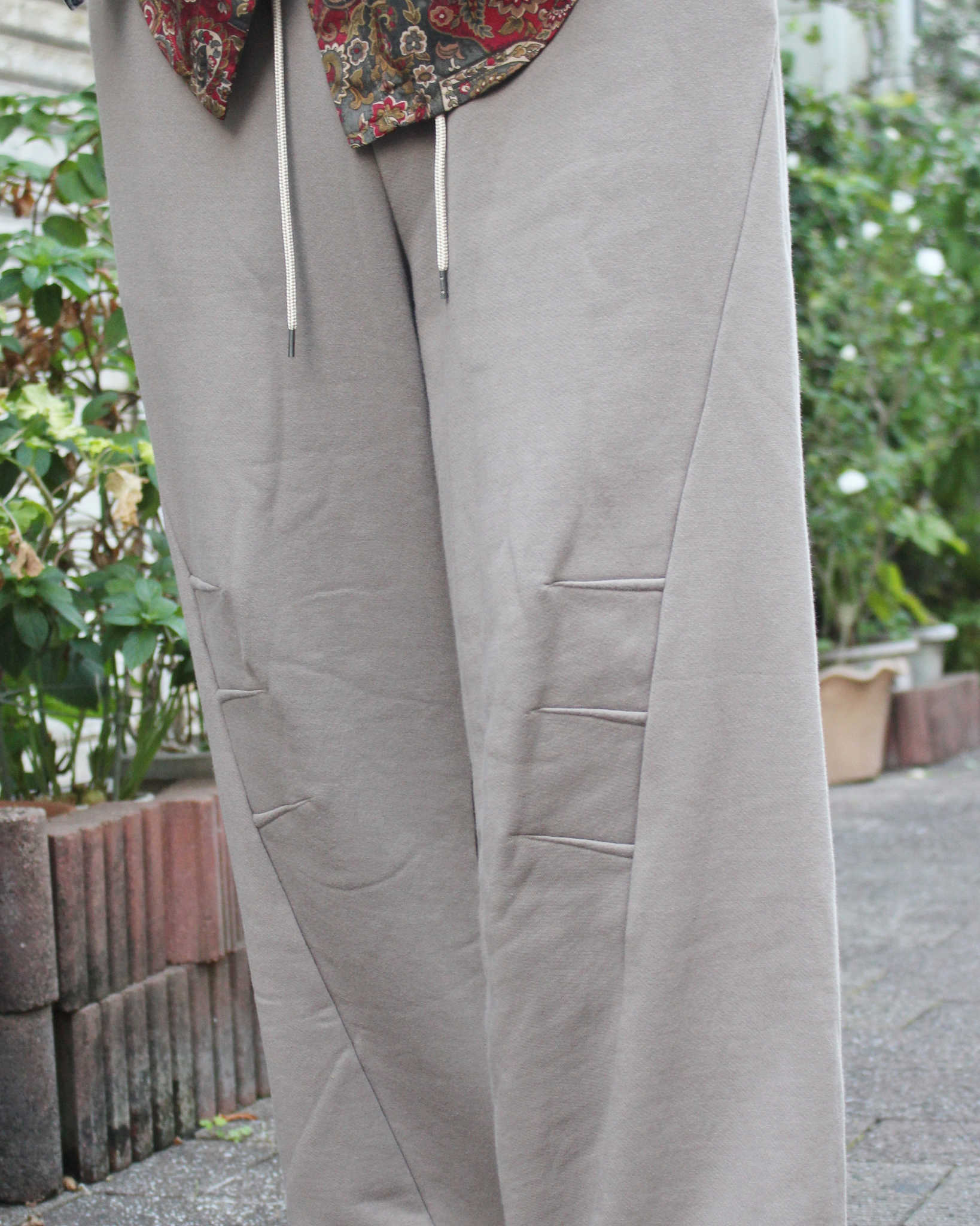 Nasngwam. ナスングワム / DRAPING SWEAT PANTS ドレーピングスウェットパンツ (Lt.OLIVE ライトオリーブ)