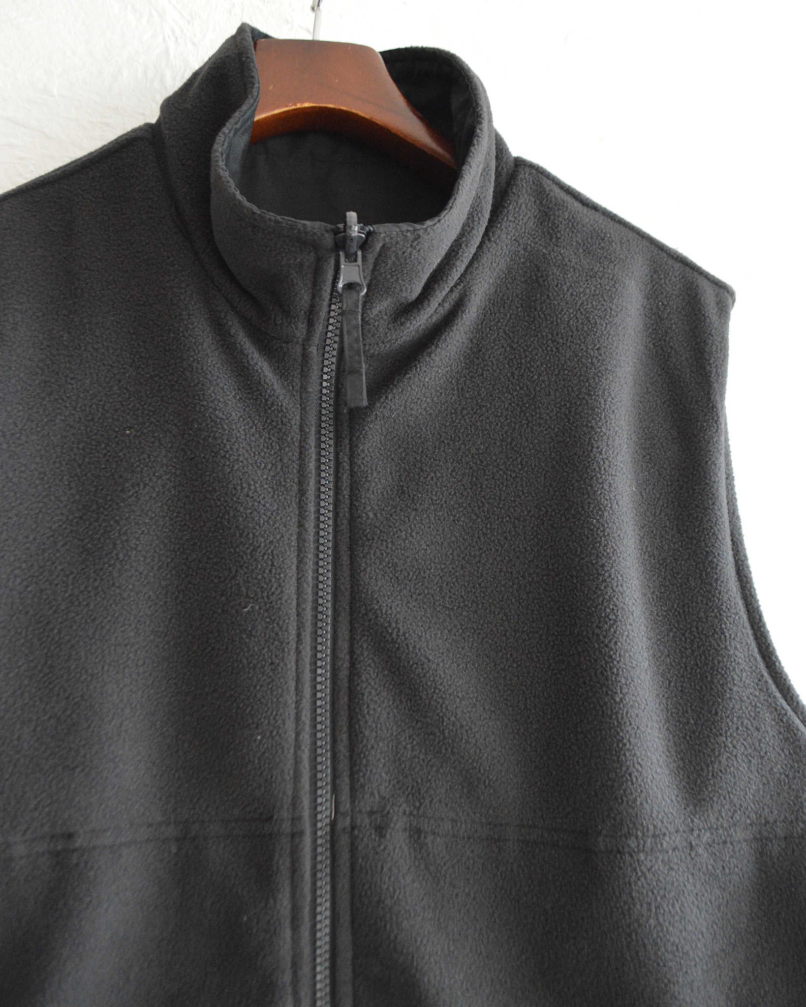 PORT AUTHORITY ポートオーソリティ / REVERSIBLE CHARGER VEST リバーシブルチェンジャーベスト (TRUE BLACK トゥルーブラック)