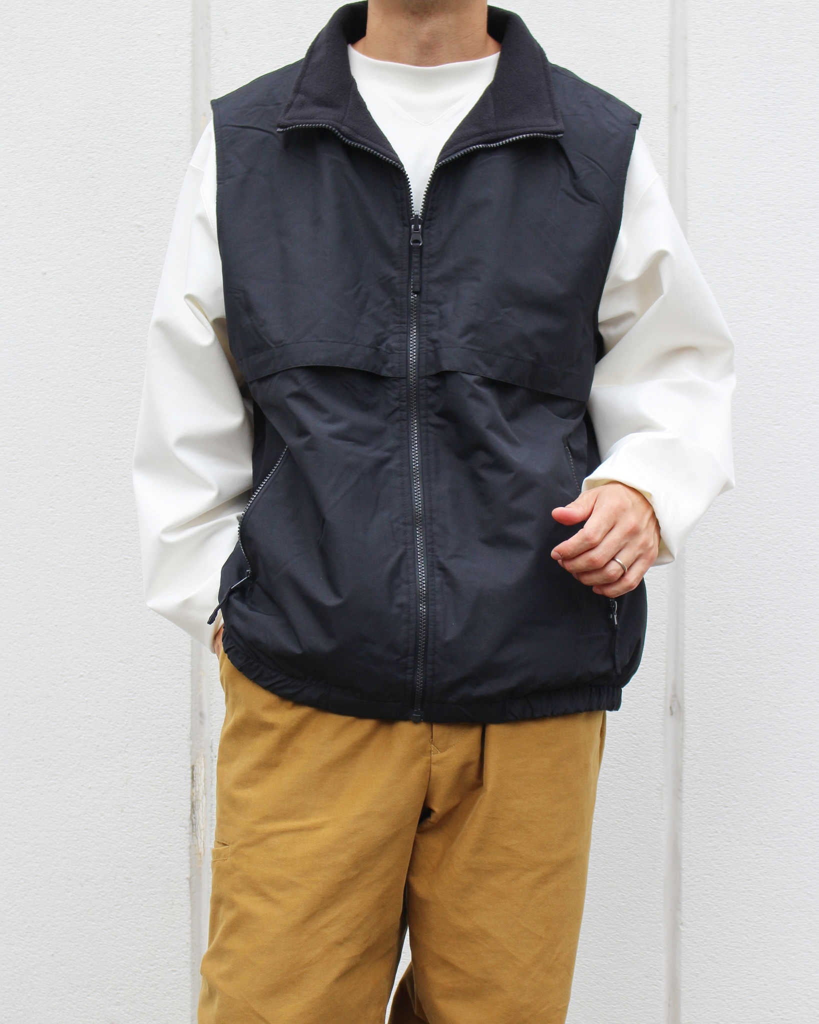 PORT AUTHORITY ポートオーソリティ / REVERSIBLE CHARGER VEST リバーシブルチェンジャーベスト (TRUE BLACK トゥルーブラック)