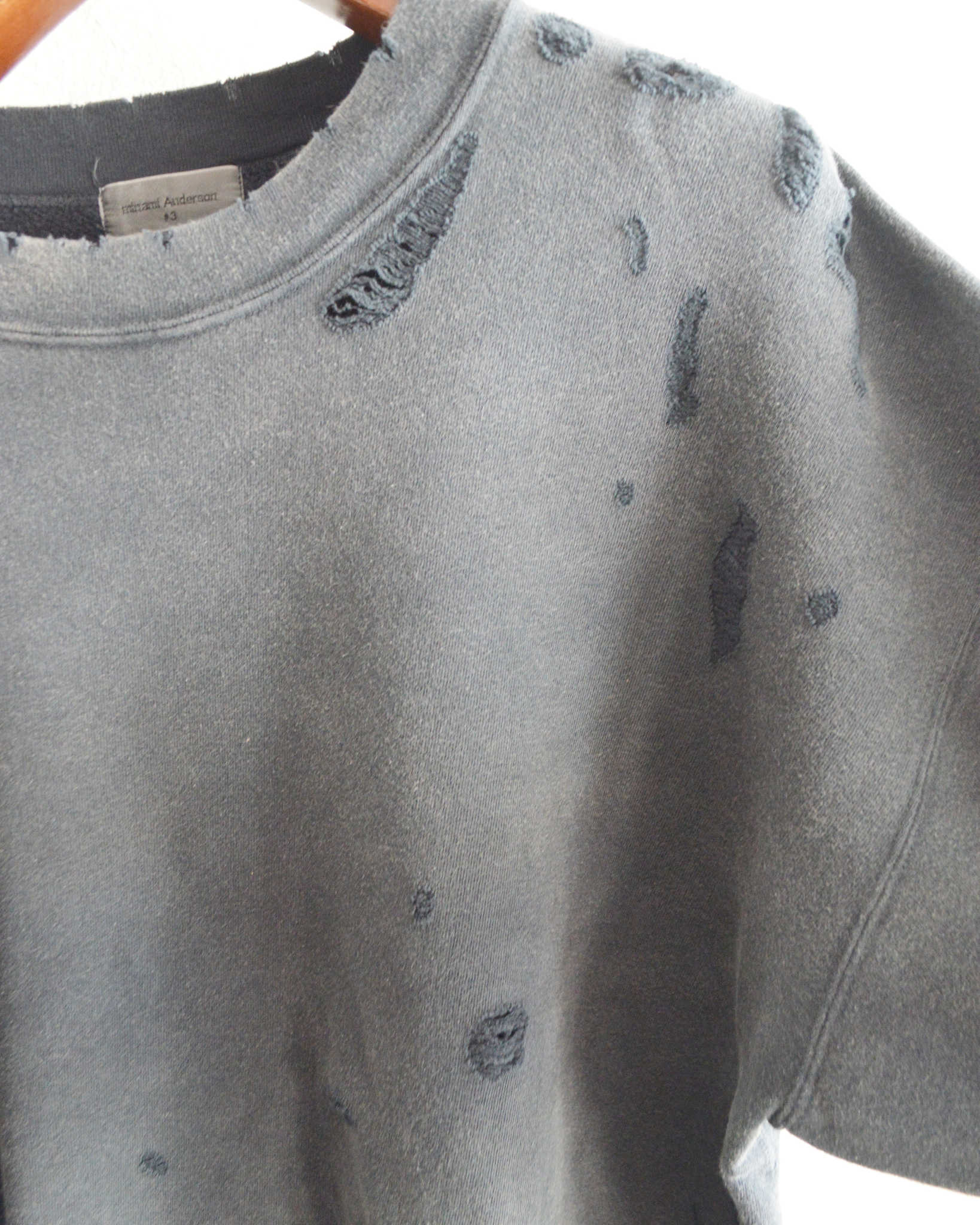 minami Anderson ミナミアンダーソン / Distressed Sweat Crewディストレストスウェットクルー (BLACK ブラック)