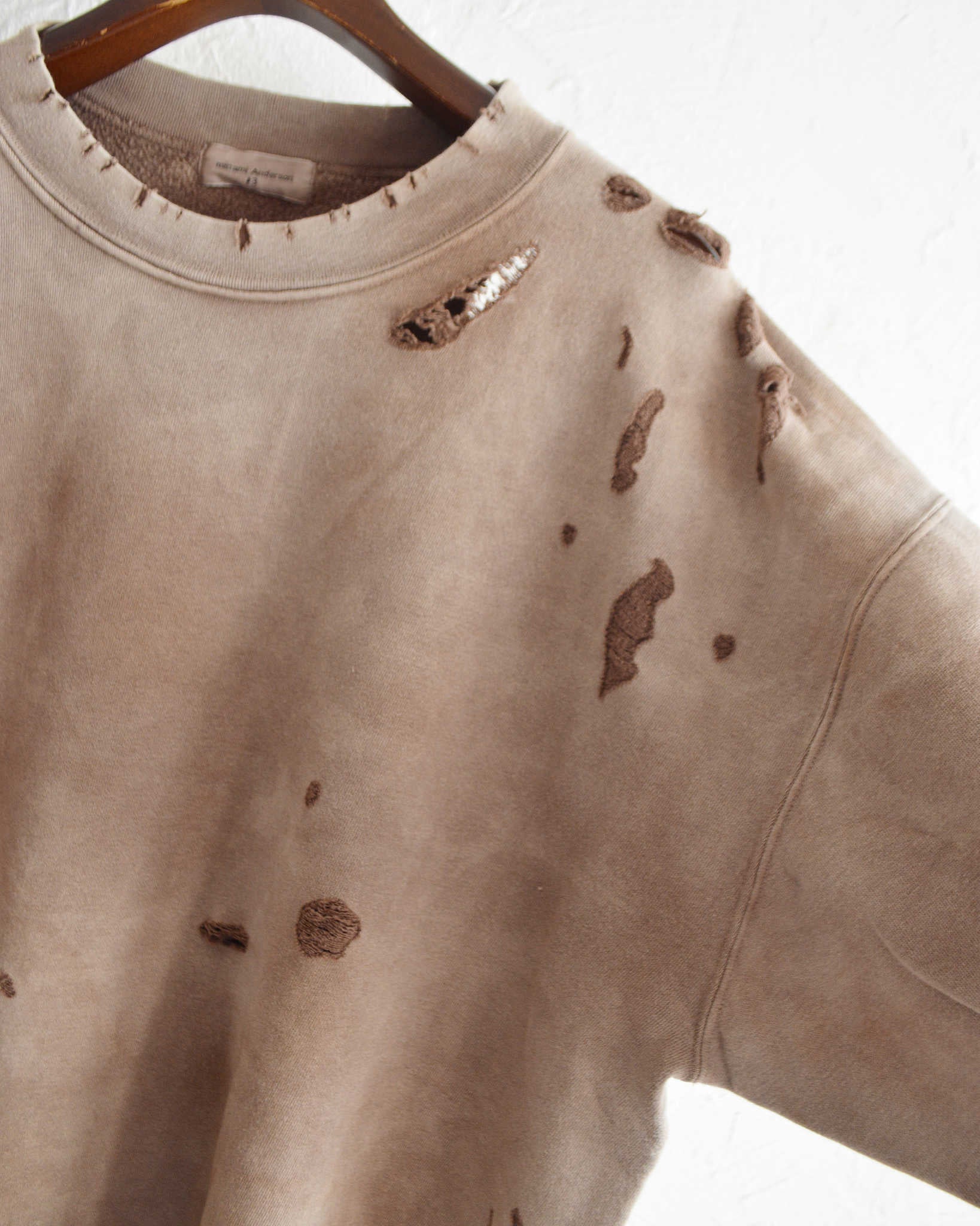 minami Anderson ミナミアンダーソン / Distressed Sweat Crewディストレストスウェットクルー (BROWN ブラウン)