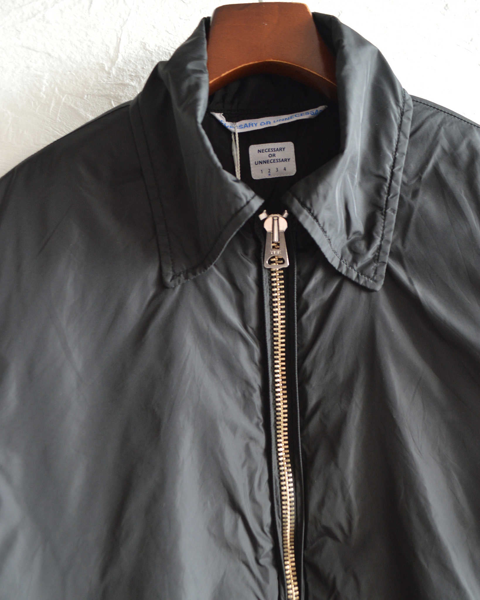 necessary or unnecessary ネセサリーオアアンネセサリー N.O.UNナウン