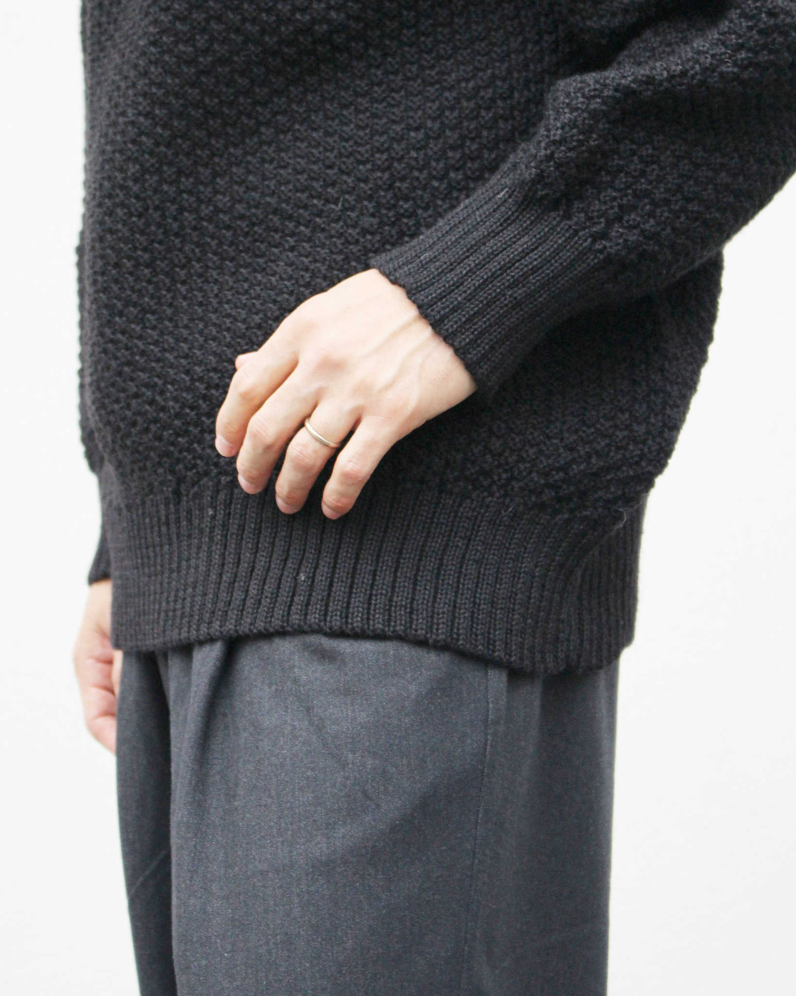 Kerry Woollen Mills ケリーウーレンミルズ / MOSS STITCH CREW NECK SWEATER RELAX モスステッチクルーネックセーター (JET BLACK ジェットブラック)
