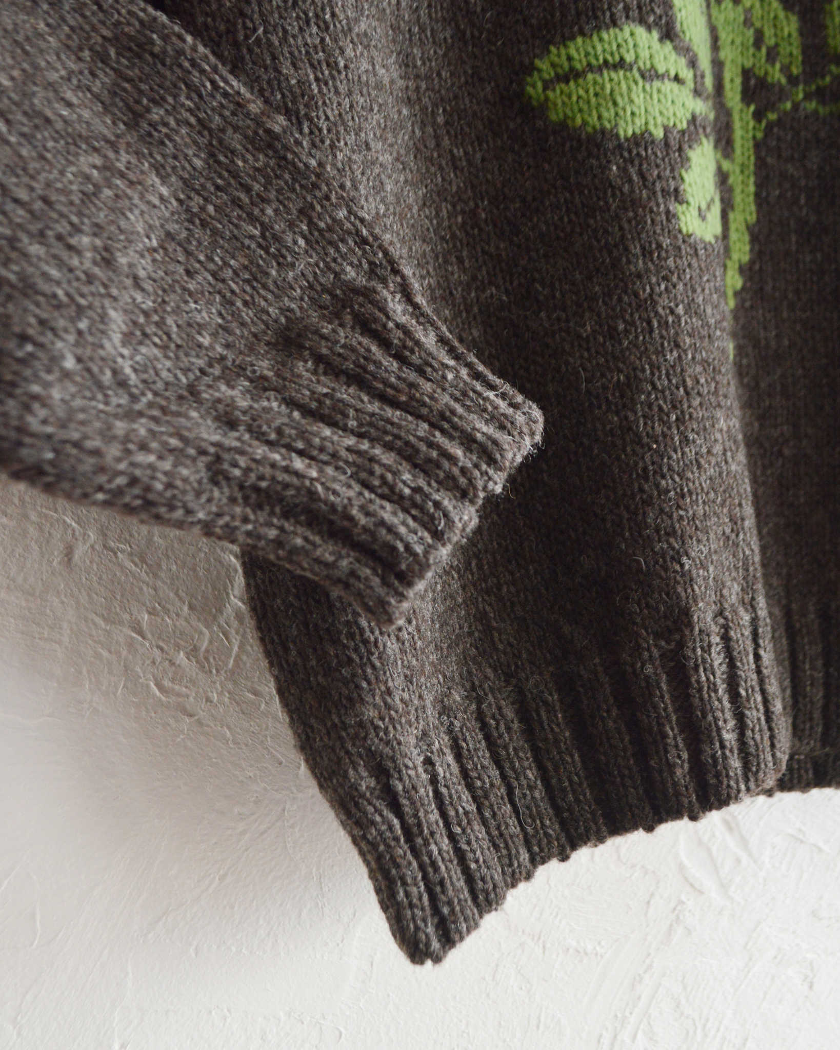 HAVE A GRATEFUL DAY ハブアグレイトフルデイ / ROSE KNIT CREW ローズニットクルー (BROWN ブラウン)