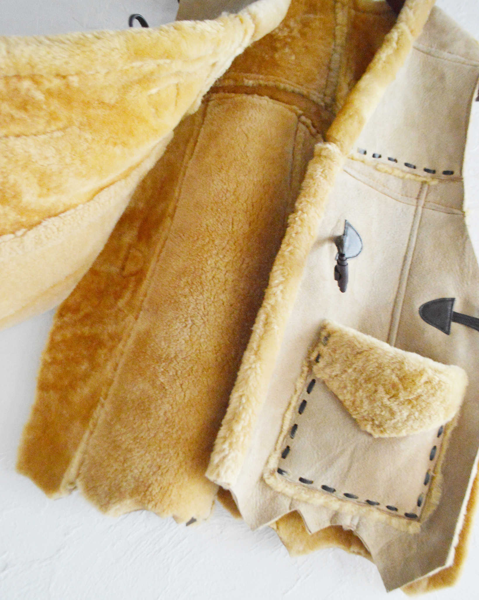 Nasngwam. ナスングワム / IGLLO MOUTON VEST イグルームートンベスト Msize (CAMEL キャメル)