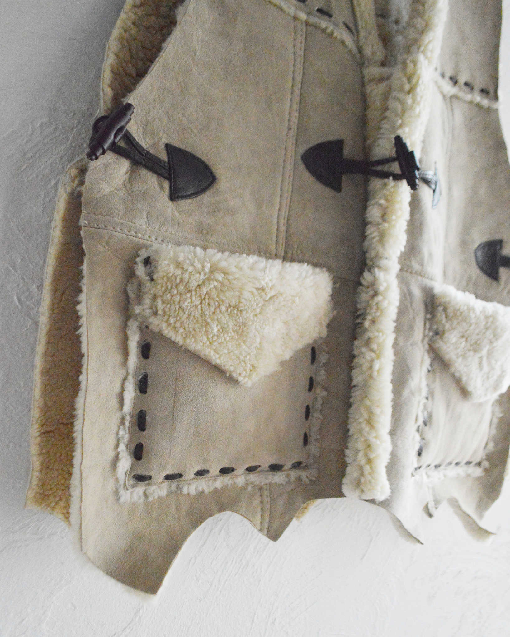 Nasngwam. ナスングワム / IGLLO MOUTON VEST イグルームートンベスト Msize (CAMEL キャメル)