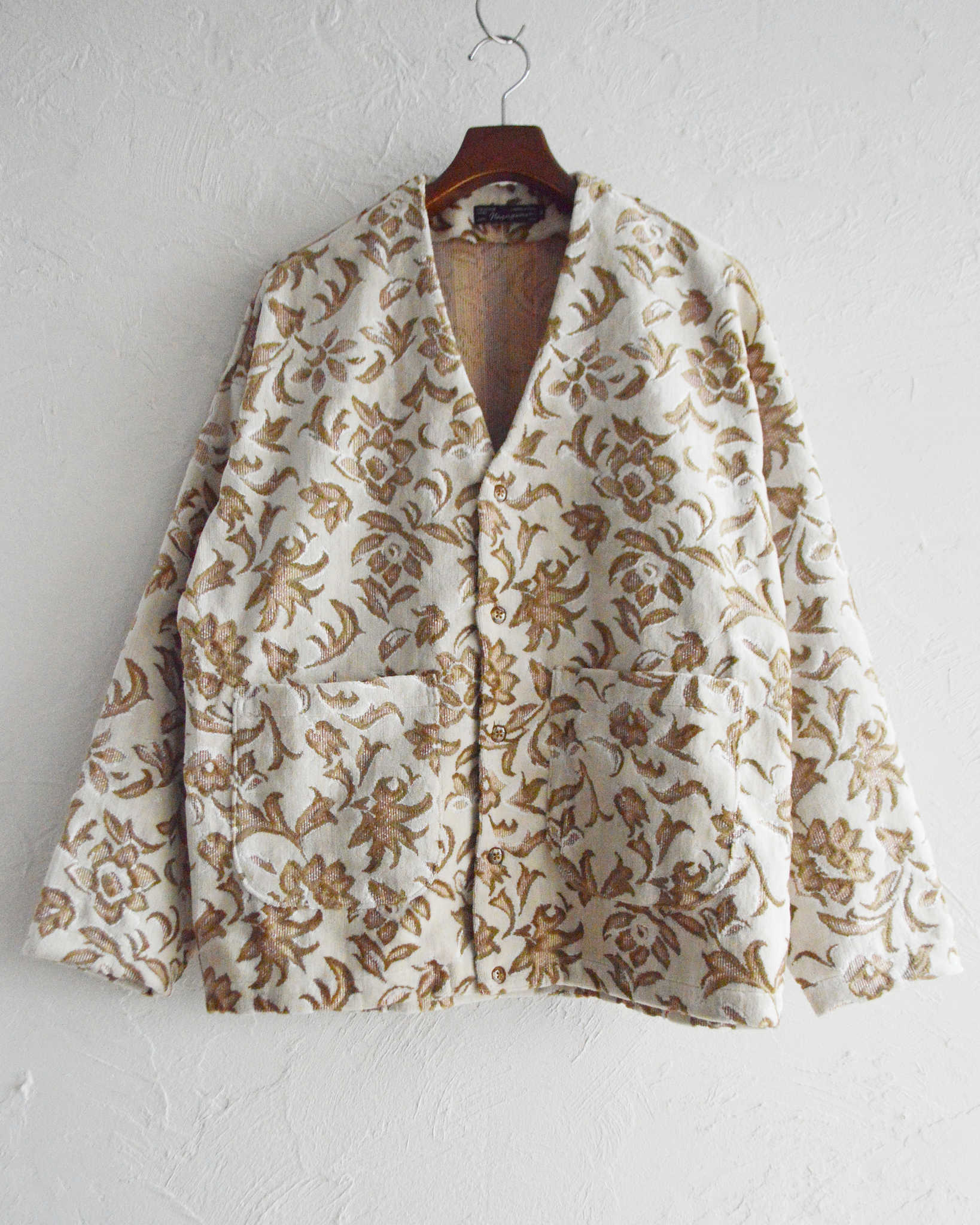 25AW Nasngwam. ナスングワム / FLOWER JACKET　白 Nasngwam（ナスングワム） VAGUE FLOWER JACKET | SEEK 札幌セレクト