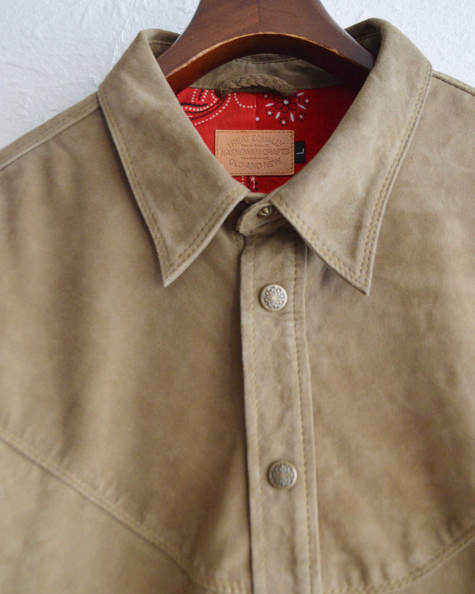 Nasngwam. ナスングワム / BRIGHT SUEDE SHIRTS ブライトスエードシャツ Lsize (BEIGE ベージュ)