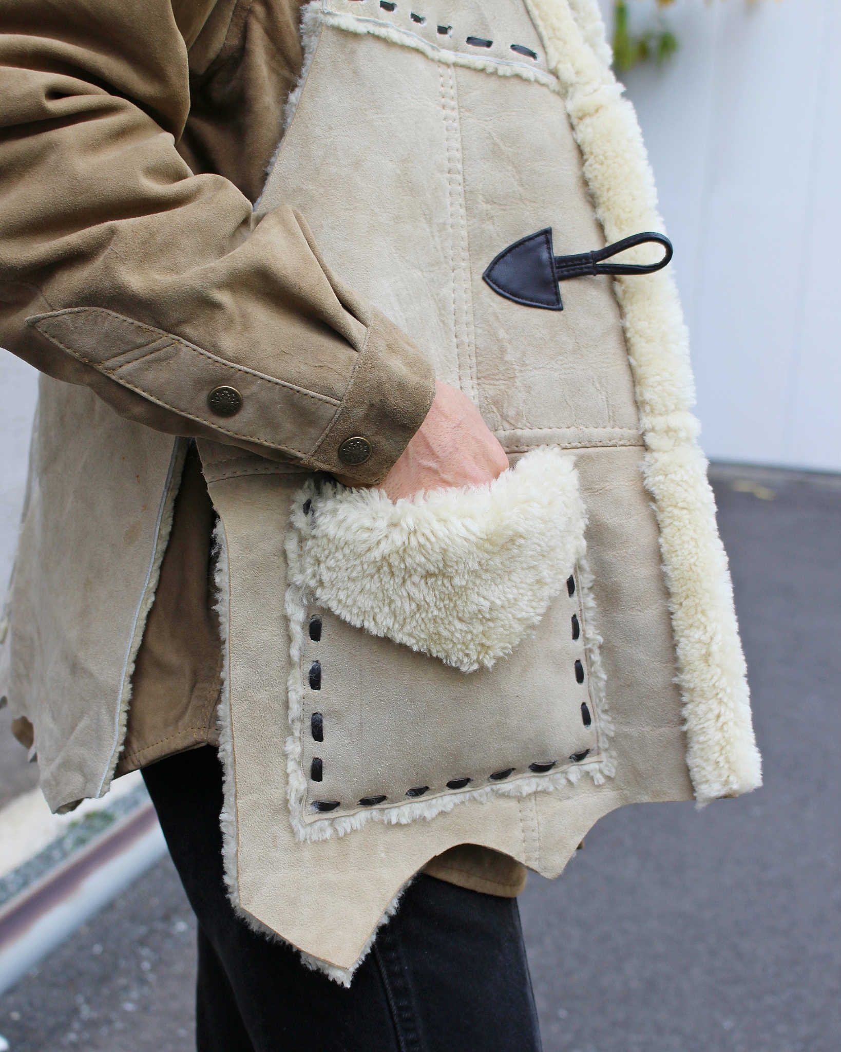 Nasngwam. ナスングワム / IGLLO MOUTON VEST イグルームートンベスト Msize (CAMEL キャメル)