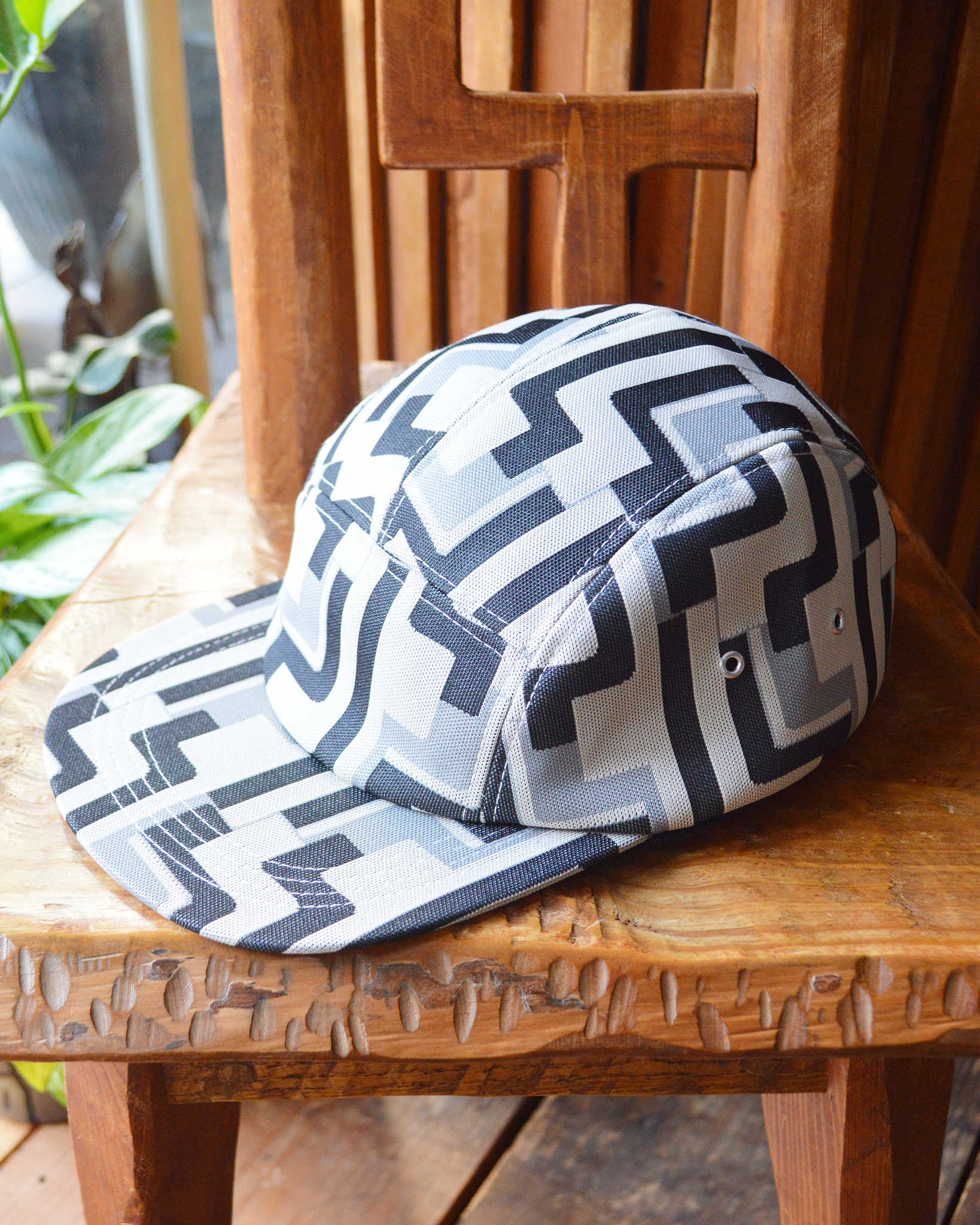 NECESSARY or UNNECESSARY ネセサリーオアアンネセサリー N.O.UNナウン / JET CAP ジェットキャップ