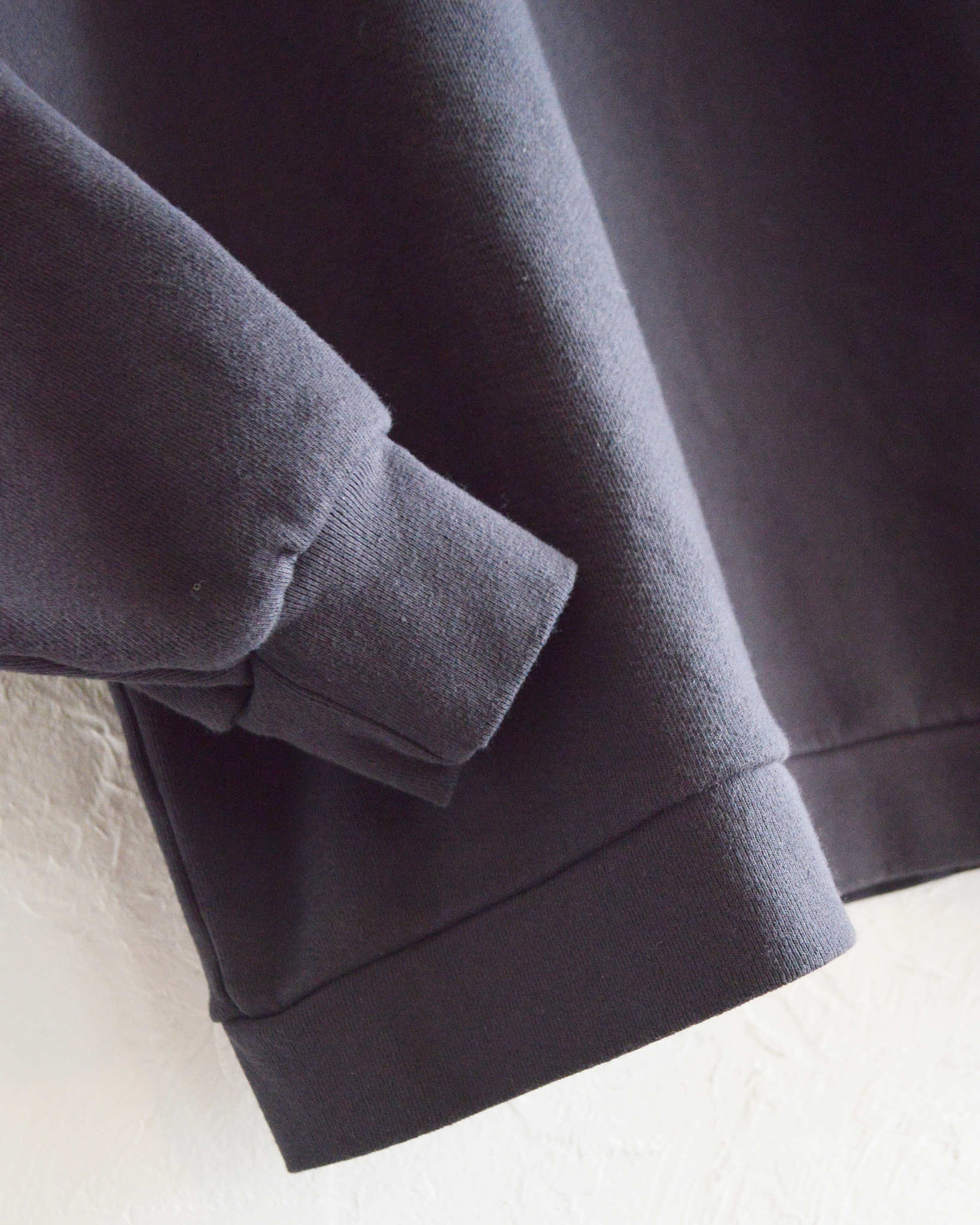 NECESSARY or UNNECESSARY ネセサリーオアアンネセサリー N.O.UNナウン / MAC RAGLAN L/S マックラグラン (SUMI スミ)