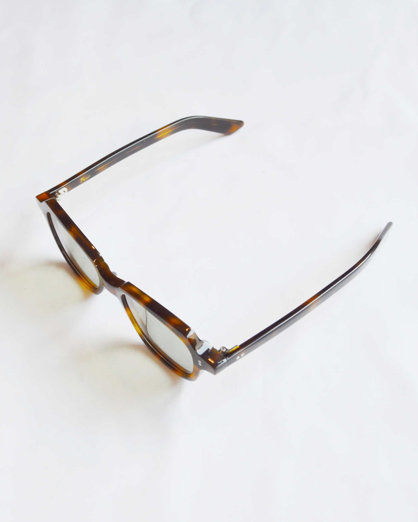 few フュー / F21 エフトゥエンティーワン (demi デミ)