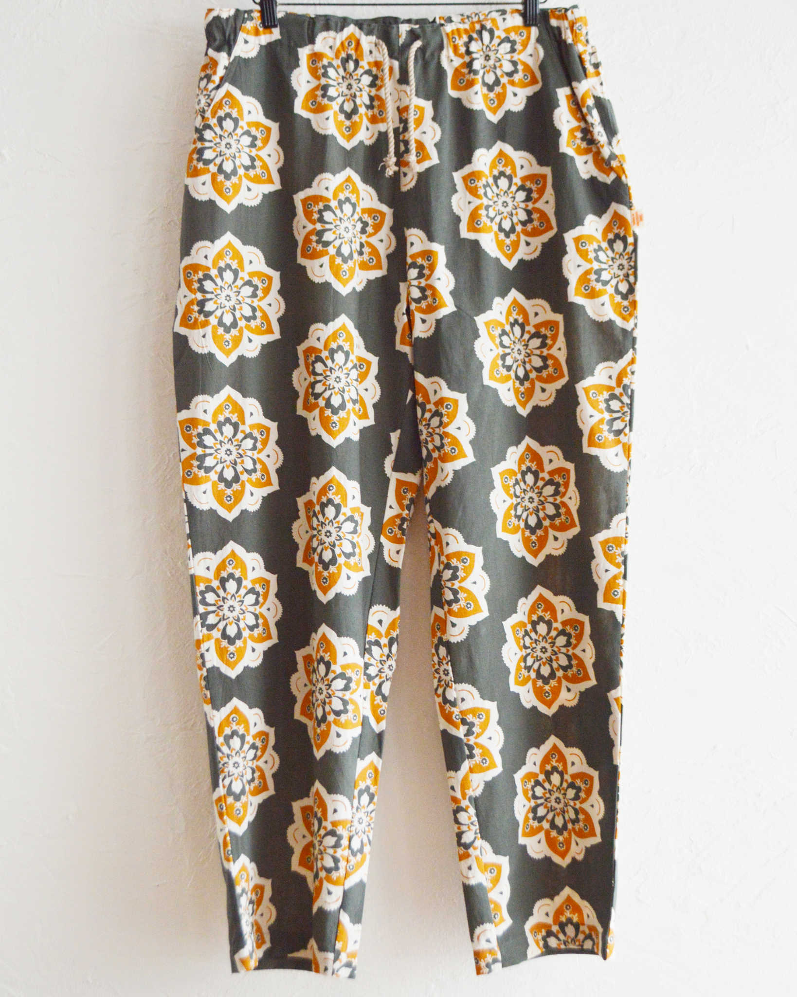 HAVE A GRATEFUL DAY ハブアグレイトフルデイ / AMPLE EASY PANTS アンプルイージーパンツ (BLACK ブラック)