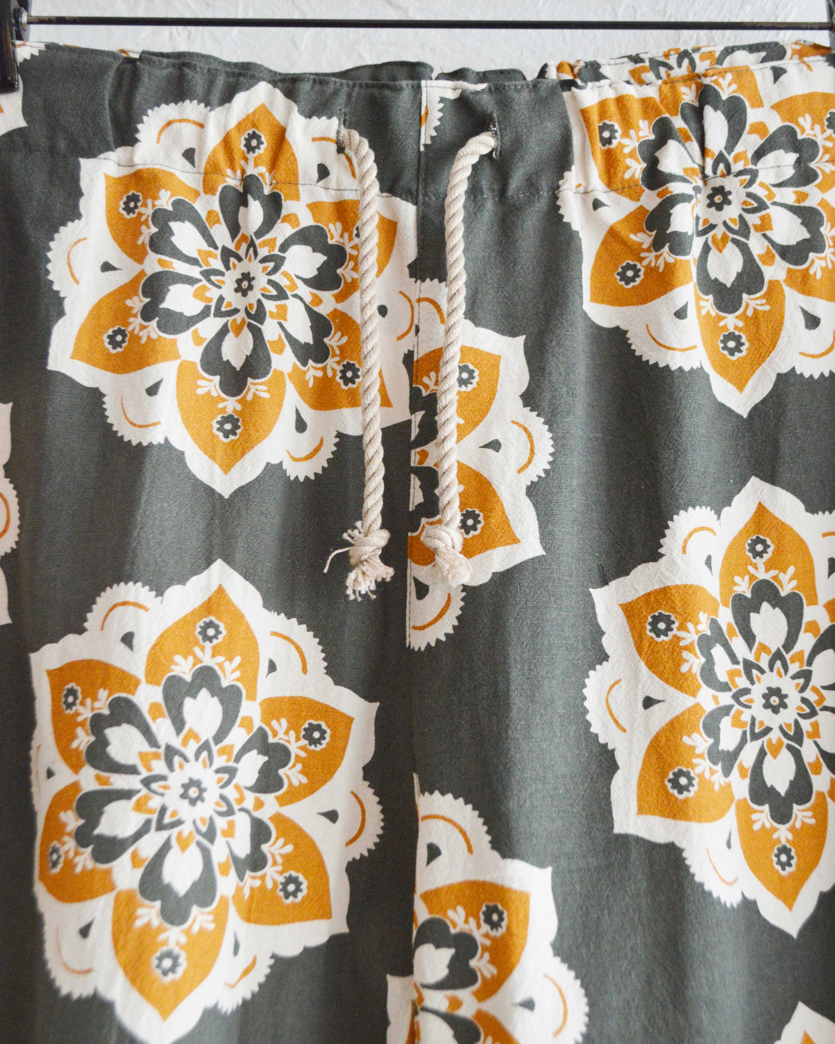 HAVE A GRATEFUL DAY ハブアグレイトフルデイ / AMPLE EASY PANTS アンプルイージーパンツ (BLACK ブラック)