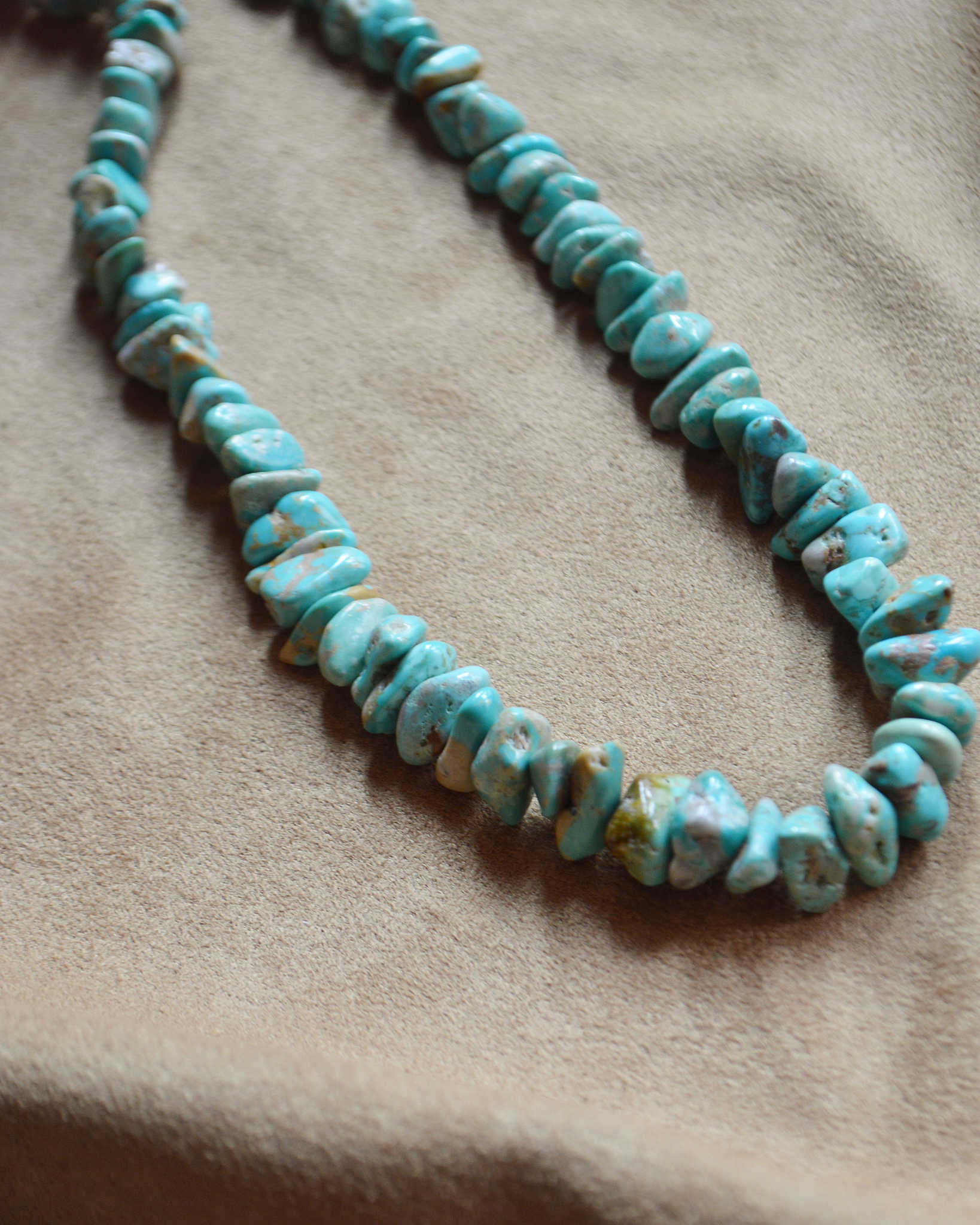 Indian jewelry インディアンジュエリー / Navajo Nugget Necklace ナヴァホナゲットネックレス (Sleeping Beauty)
