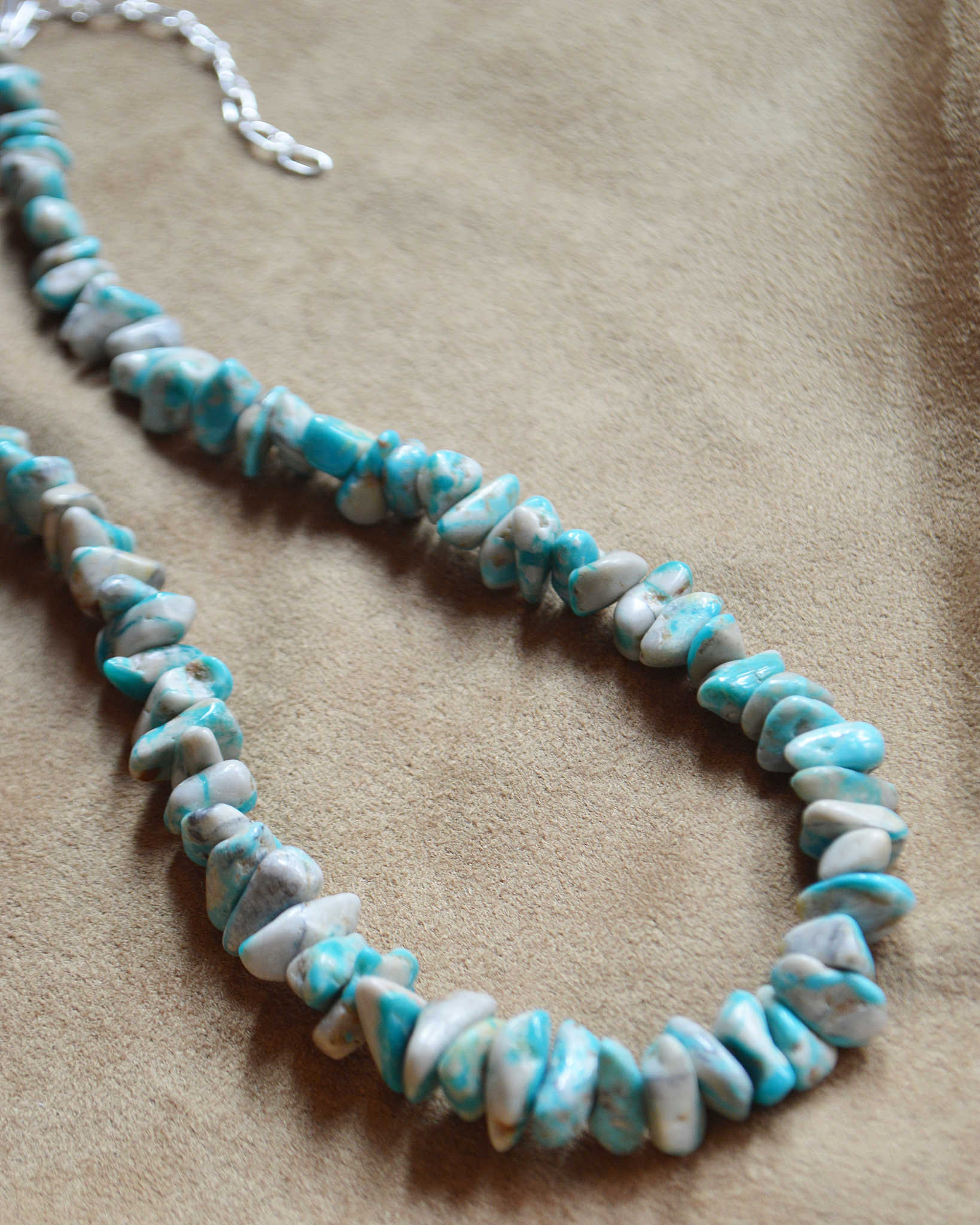 Indian jewelry インディアンジュエリー / Navajo Nugget Necklace ナヴァホナゲットネックレス (Sleeping Beauty)