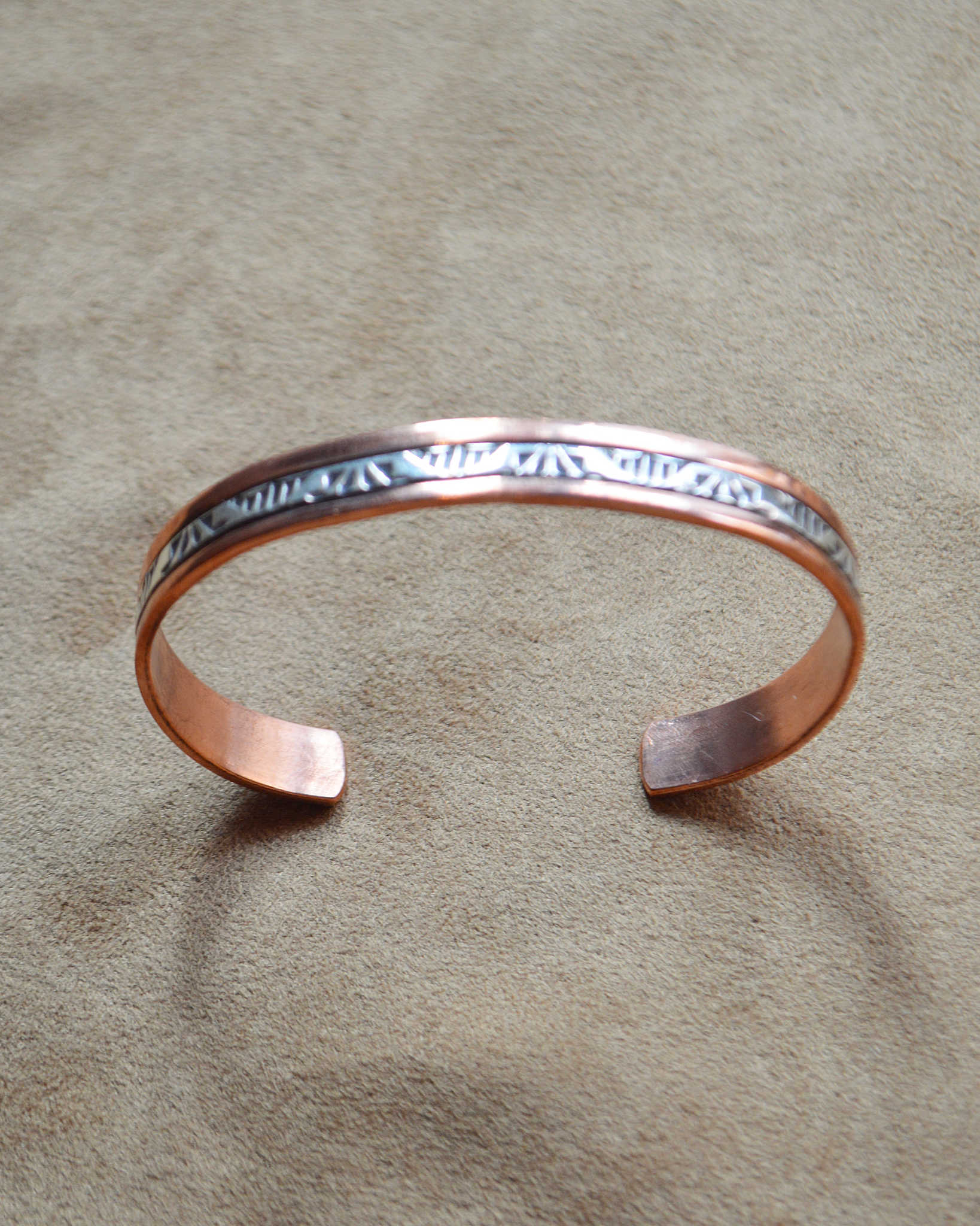 Indian jewelry インディアンジュエリー / Navajo BANGLE ナバホバングル (Wylie Secatero ワイルセカテロ)