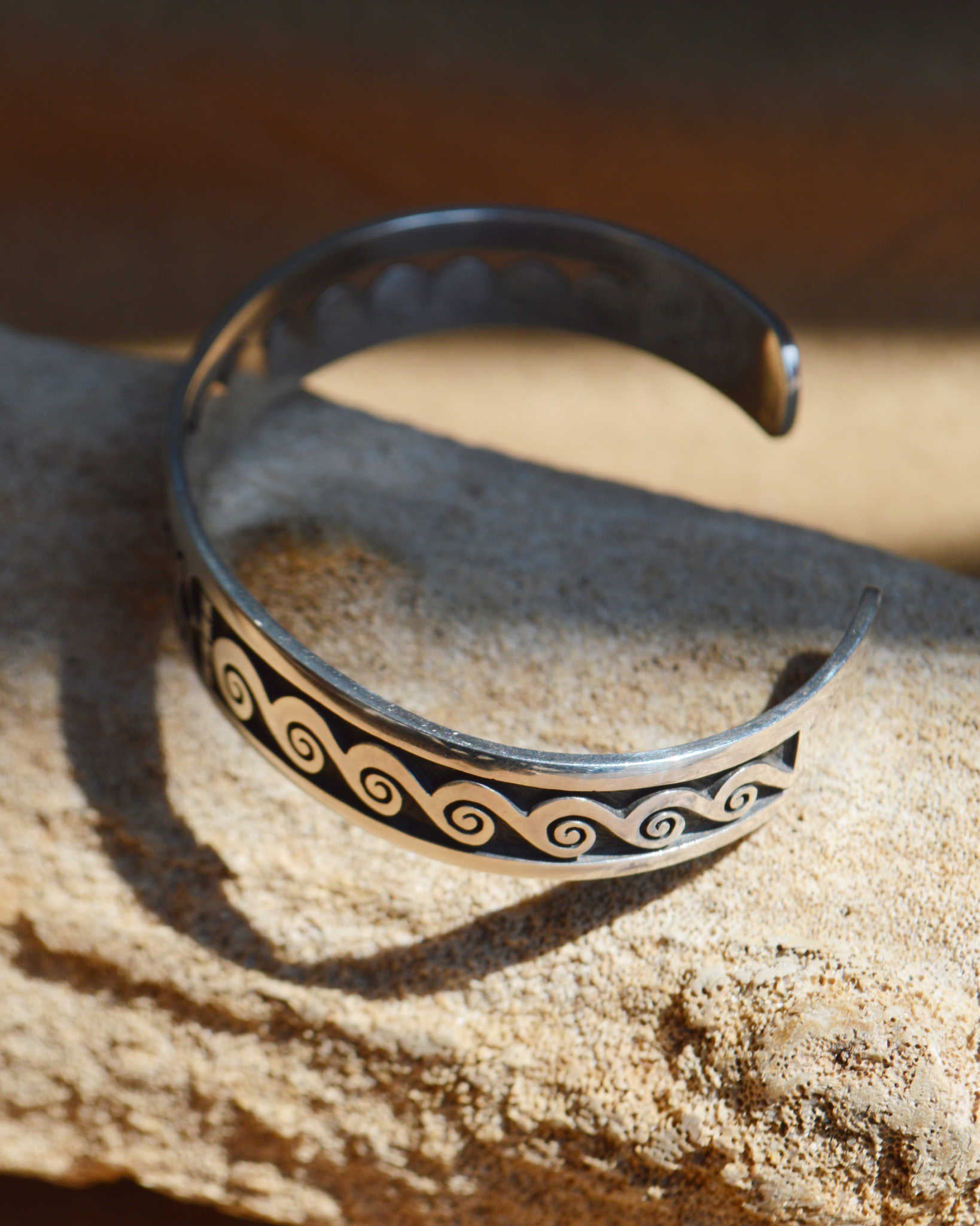 Indian jewelry インディアンジュエリー / HOPI BANGLE ホピバングル （LUCION KOINVA ルシオンコインヴァ）