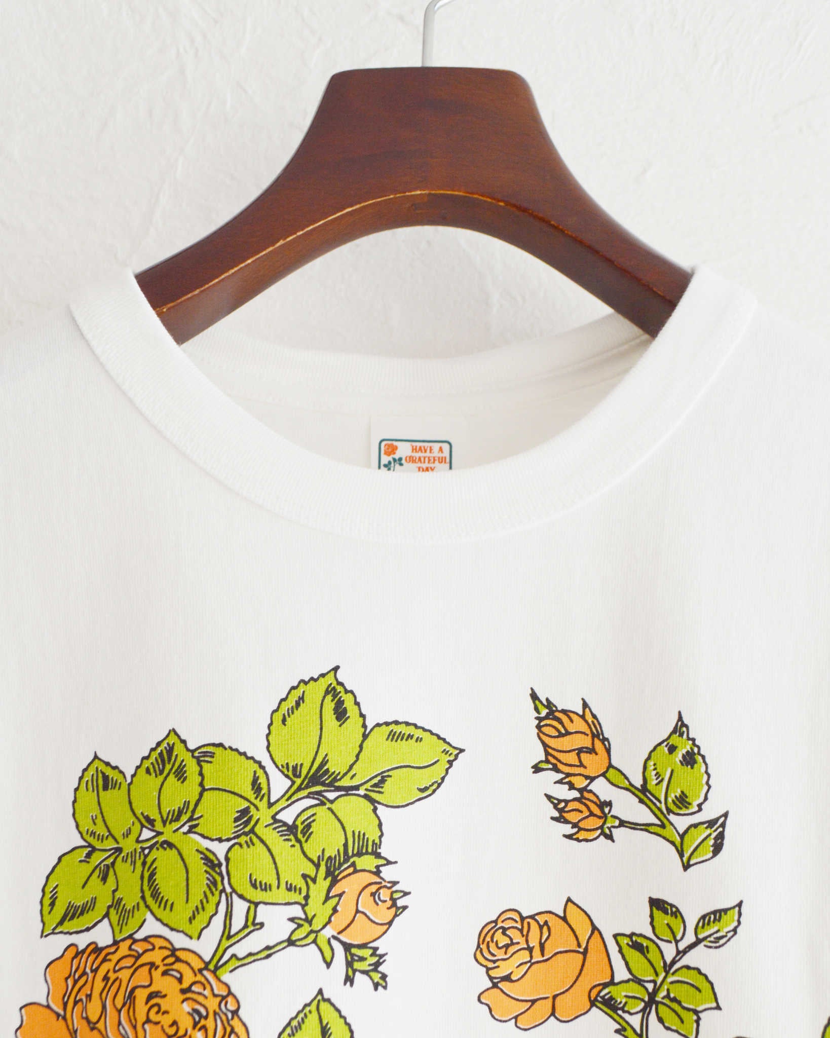 HAVE A GRATEFUL DAY ハブアグレイトフルデイ / T-SHIRT -SO MANY ROSES ティーシャツソーメニーローズ (WHITE/ORANGE ホワイトオレンジ)