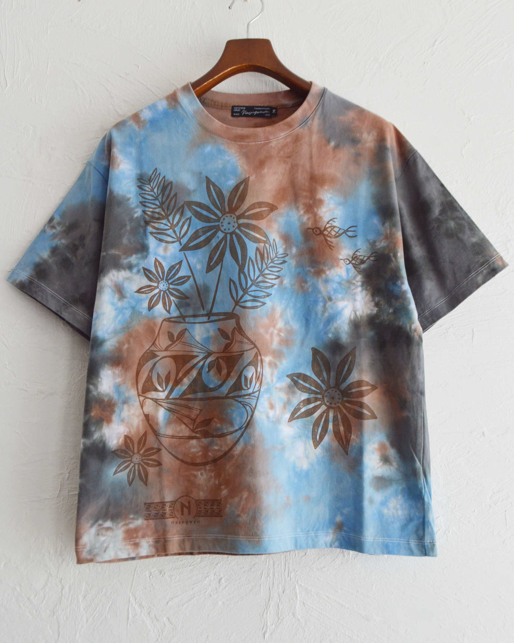 Nasngwam. ナスングワム / VASE TEE ヴェイスティー (TIE DYE タイダイ)