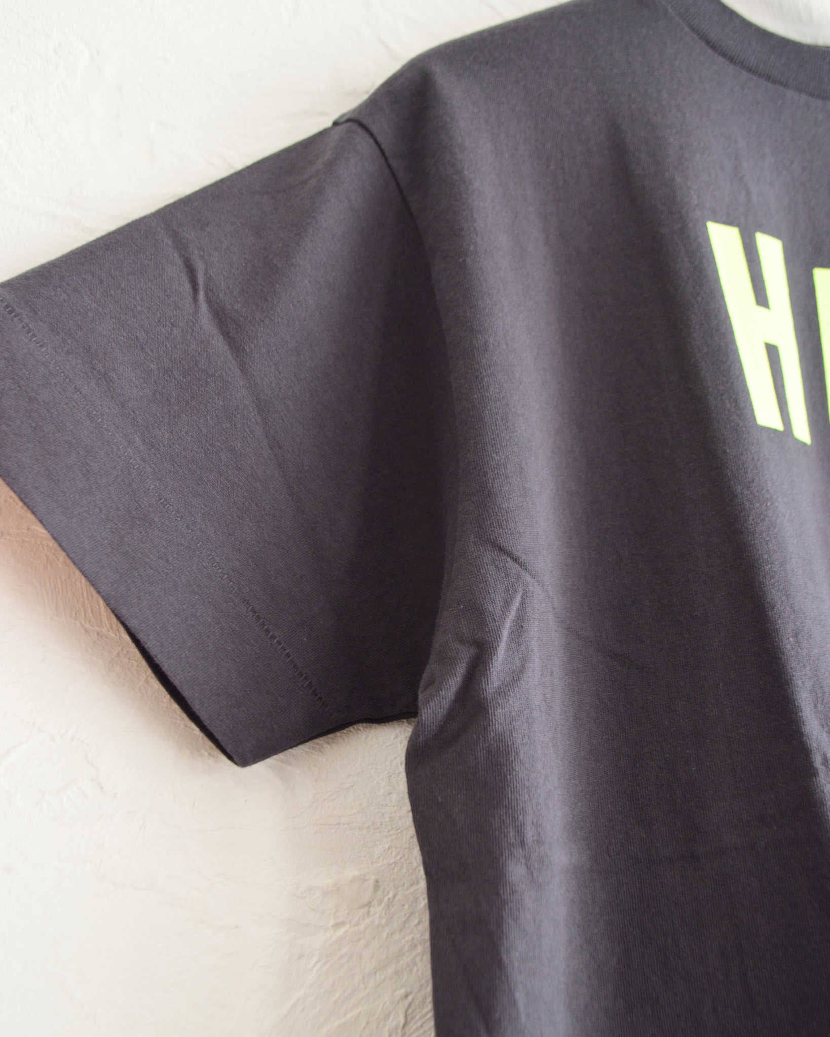 NECESSARY or UNNECESSARY ネセサリーオアアンネセサリー N.O.UN ナウン / HEAVEN Tee  ヘブンティー (BLACK ブラック)