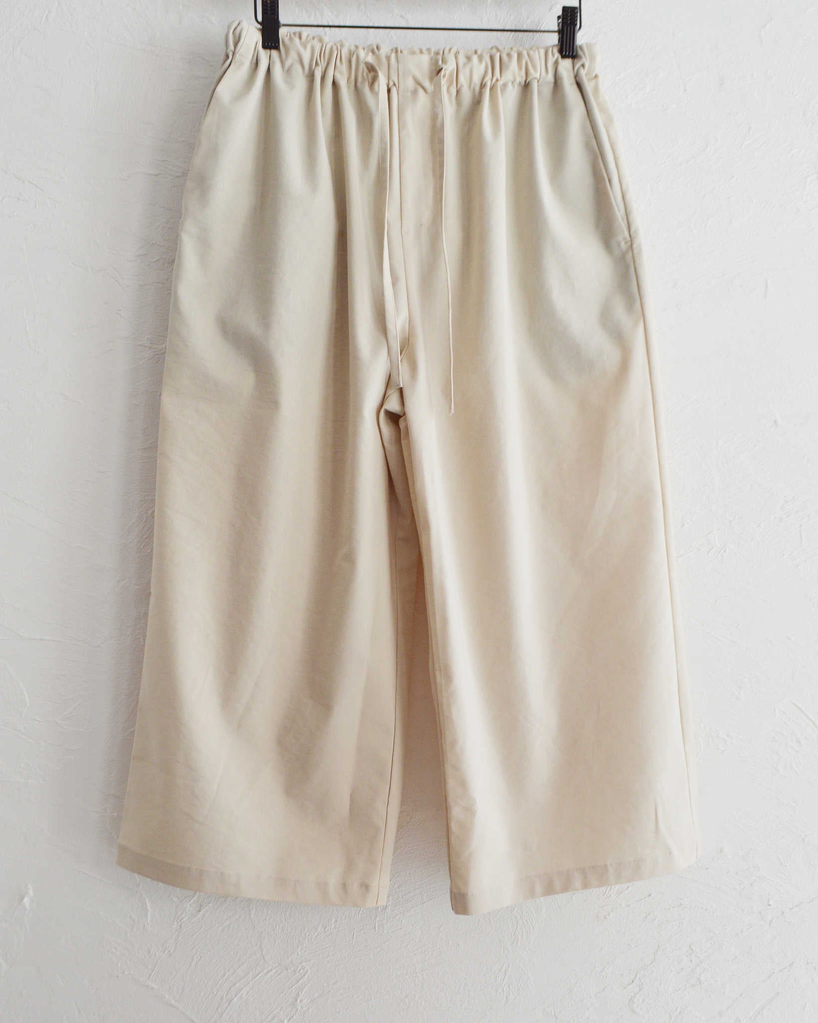 BASISBROEK/バージスブルック