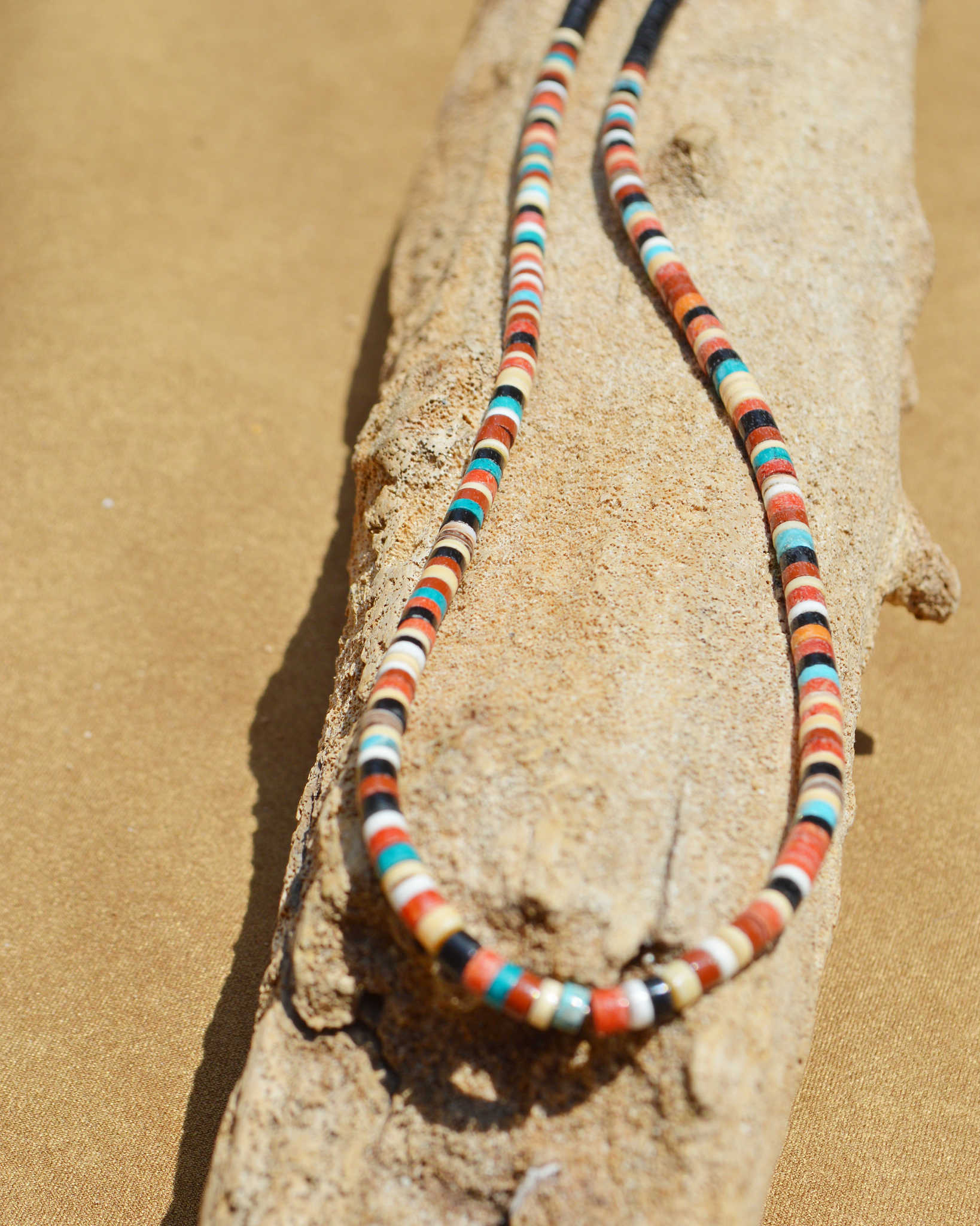 Indian jewelry インディアンジュエリー / Santo domigo Heishi Necklace サントドミンゴヒシネックレス (Dorene Calabaza ドレイン・カラバザ)