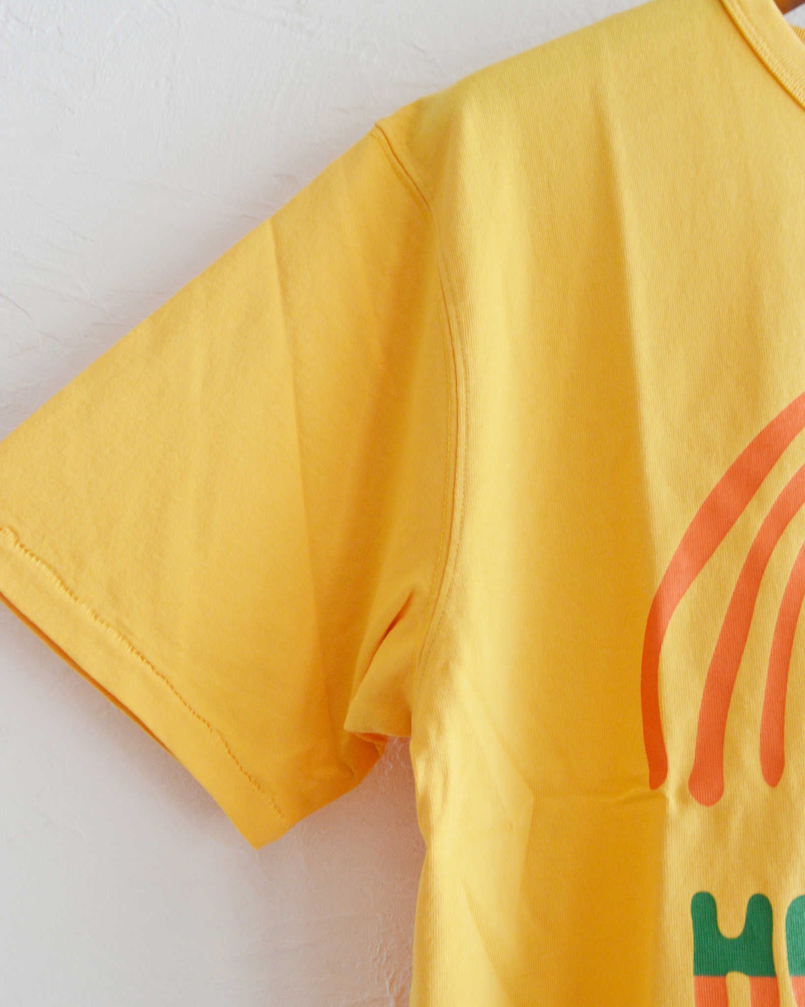 HAVE A GRATEFUL DAY ハブアグレイトフルデイ / T-SHIRT -HERE&NOW ティーシャツヒアアンドナウ (MUSTARD マスタード)